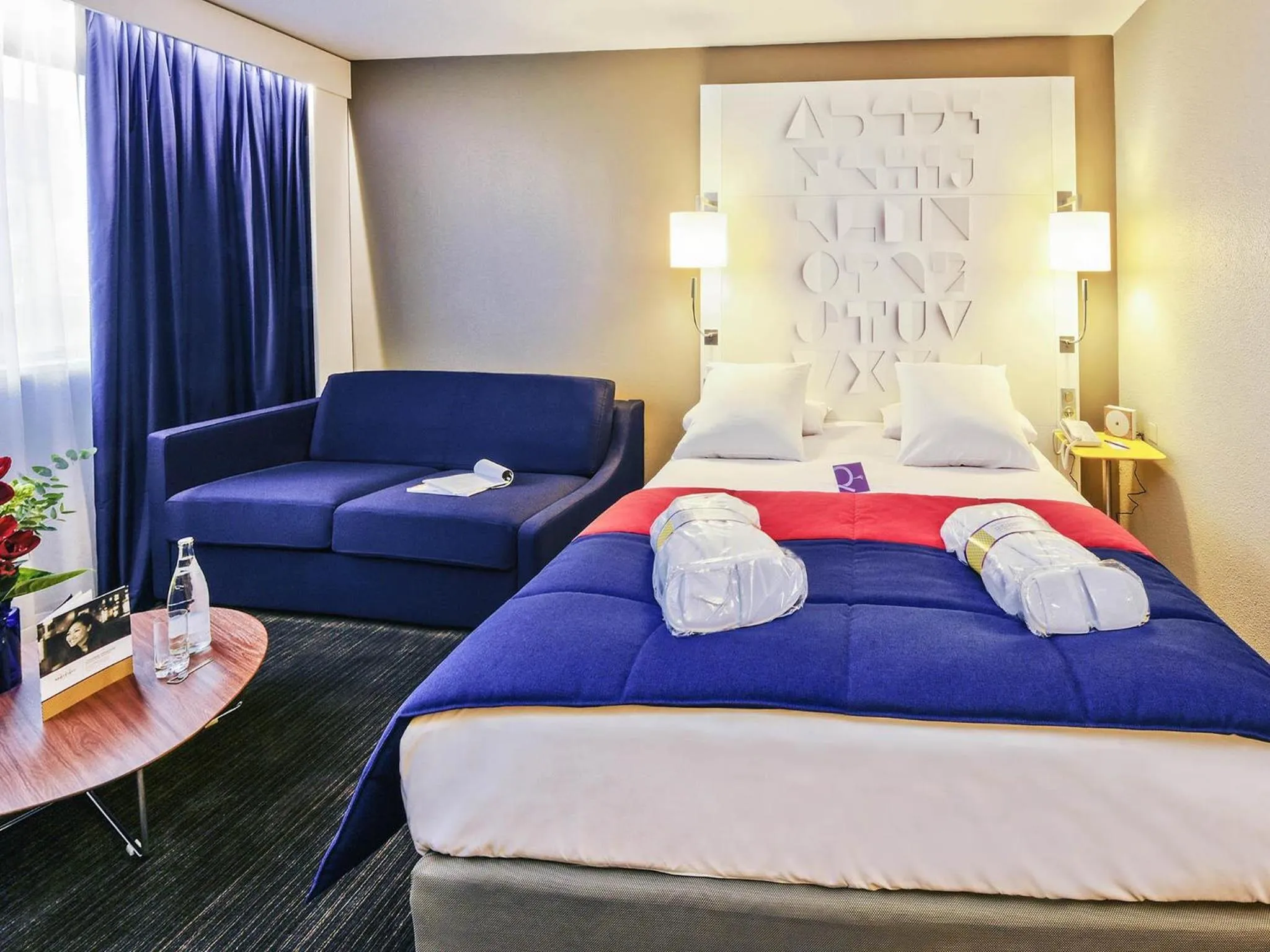 Bedroom, Bed in Mercure Rennes Centre Parlement