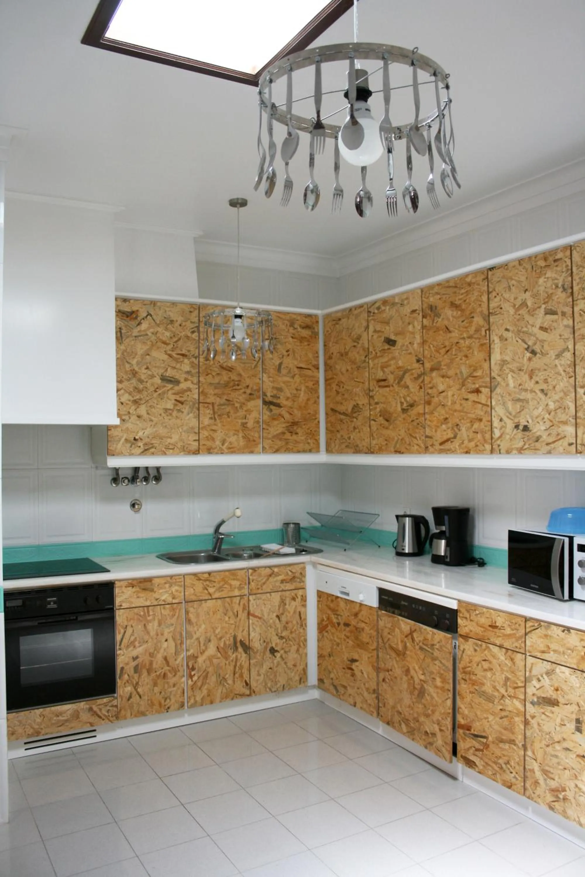 Kitchen or kitchenette in Hostel 2300 Thomar