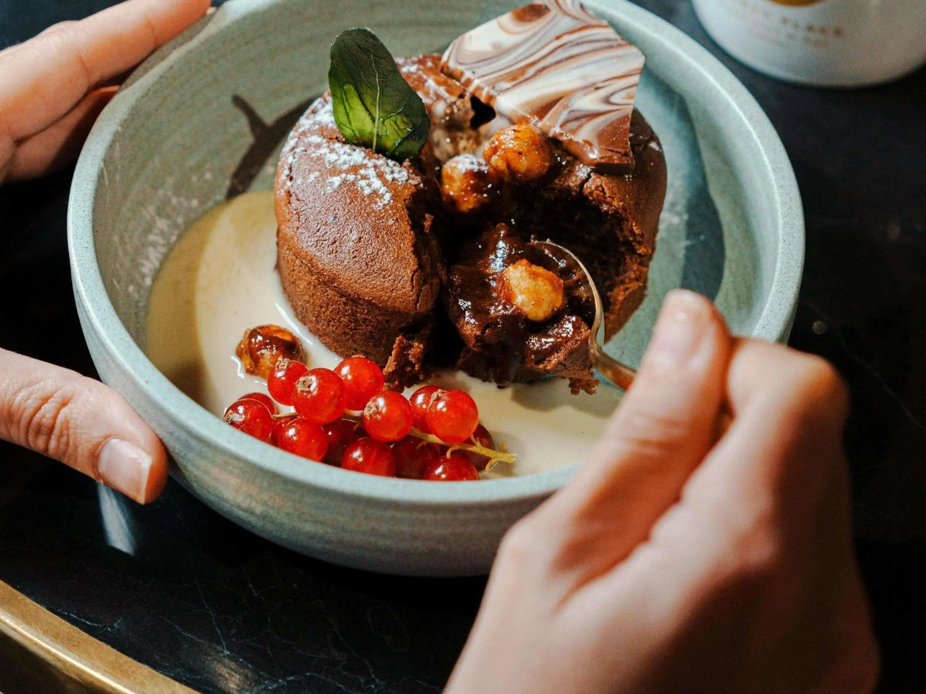 Lounge or bar in Mercure La Roche Sur Yon