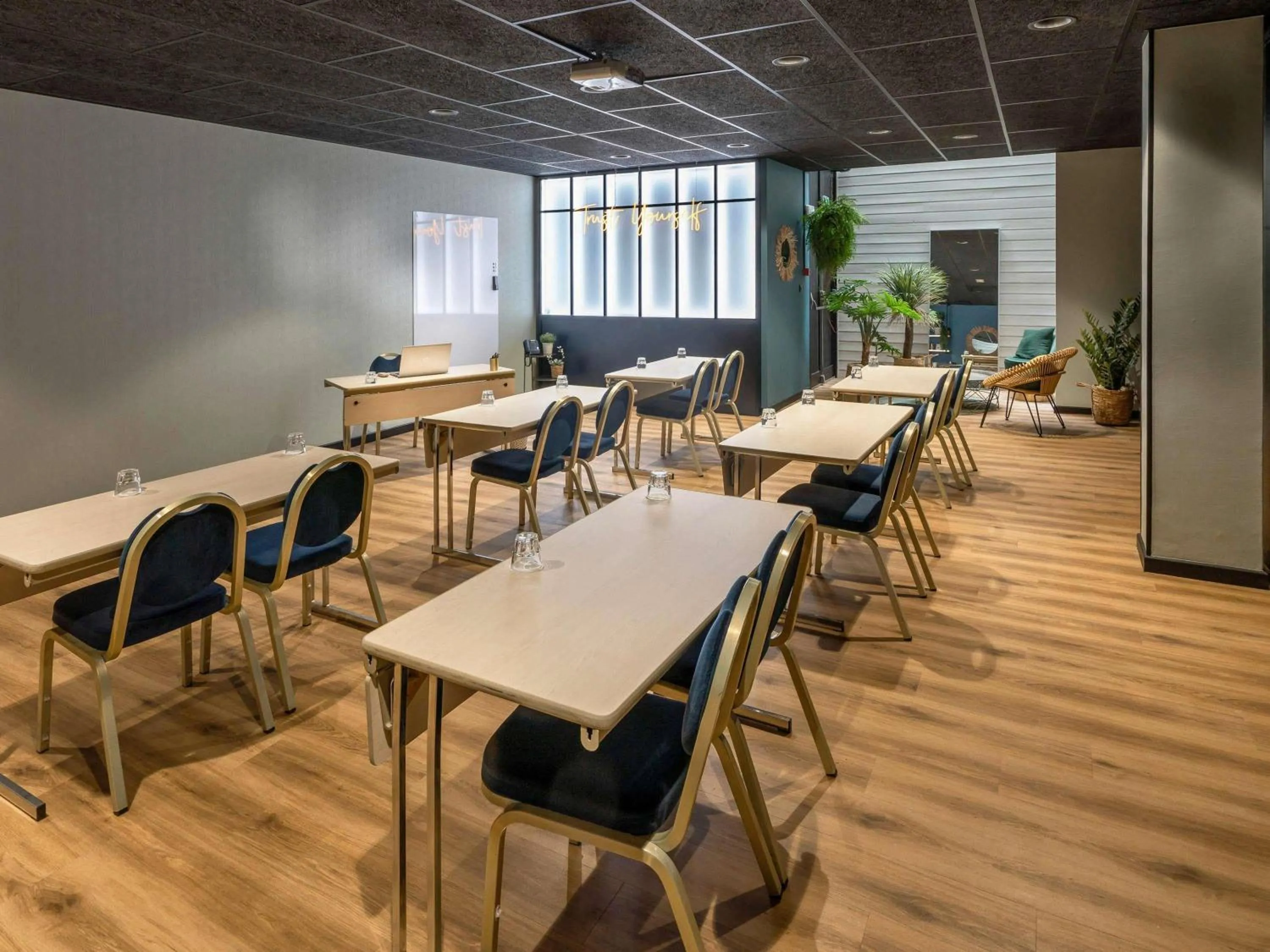 Meeting/conference room in Mercure La Roche Sur Yon