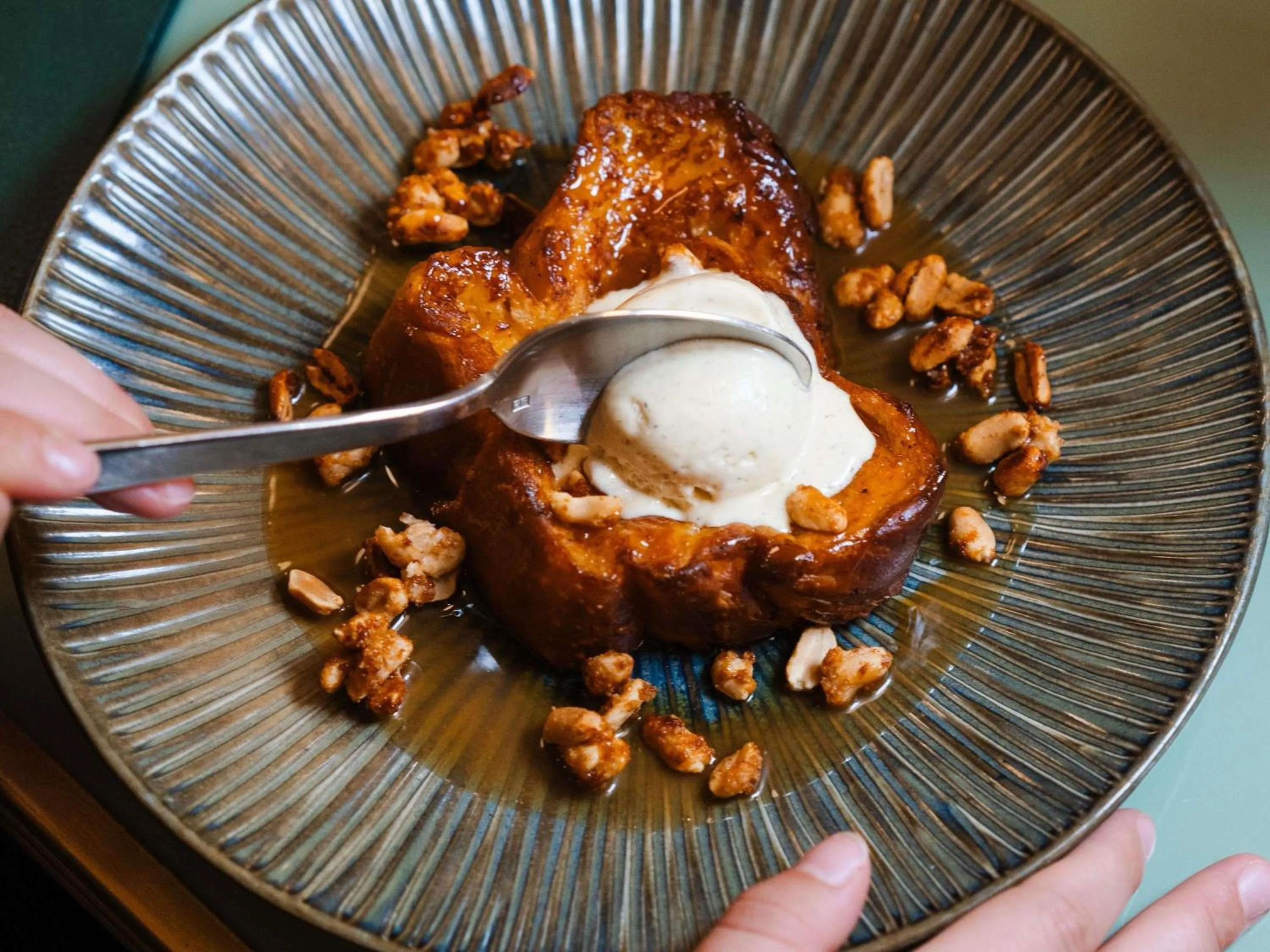 Restaurant/places to eat in Mercure La Roche Sur Yon