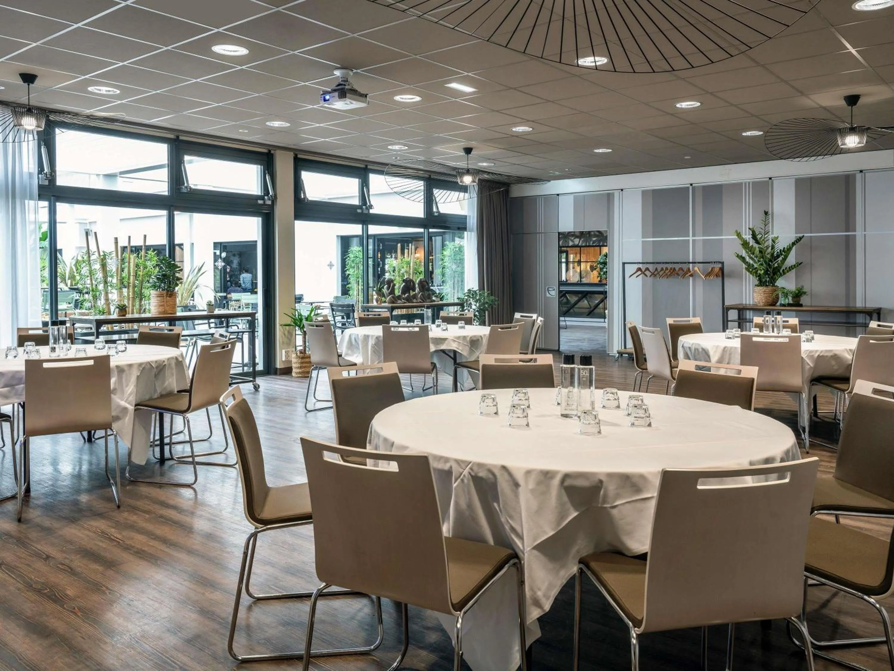Meeting/conference room in Mercure La Roche Sur Yon