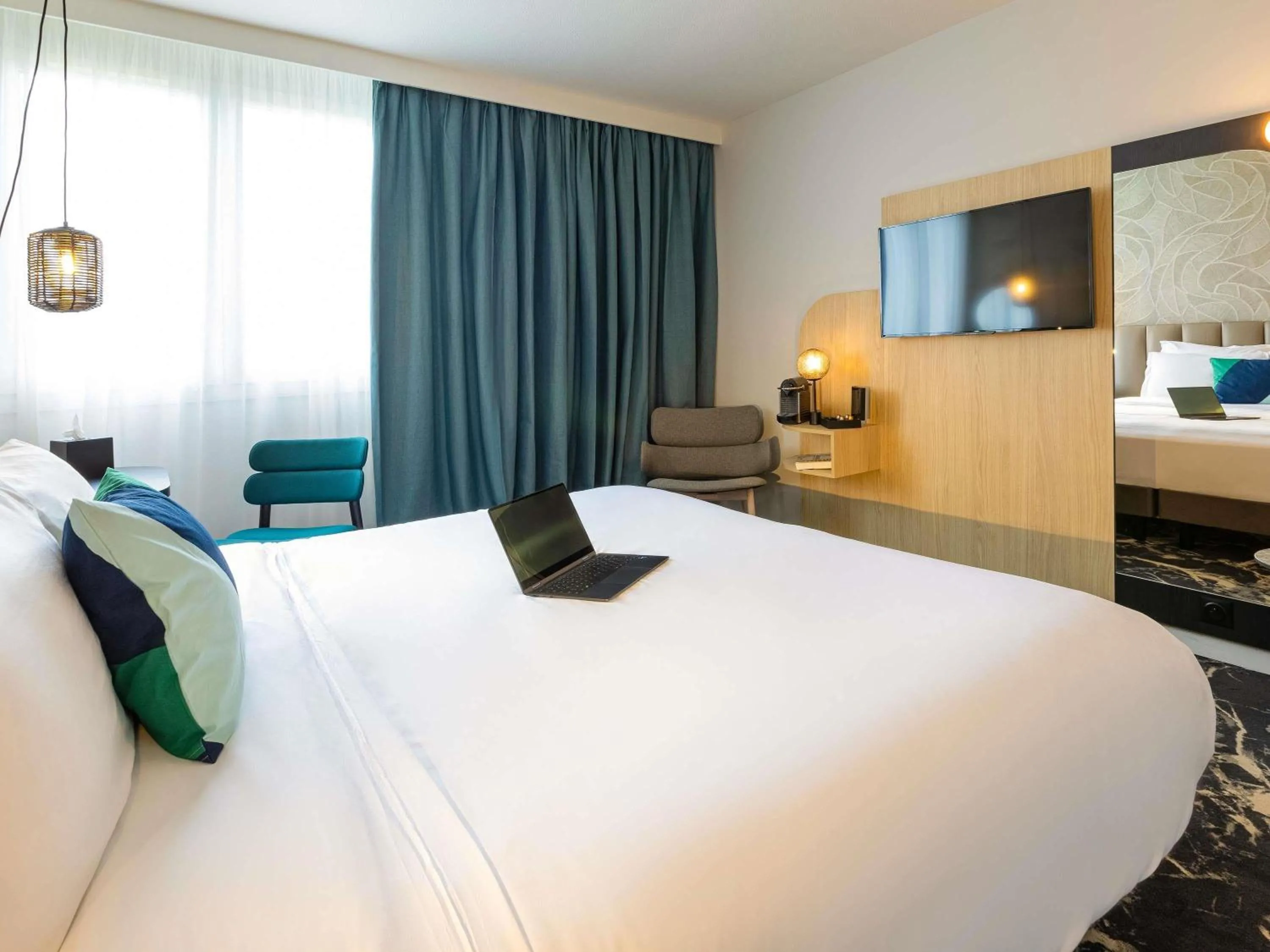 Bedroom, Bed in Mercure Mulhouse Centre