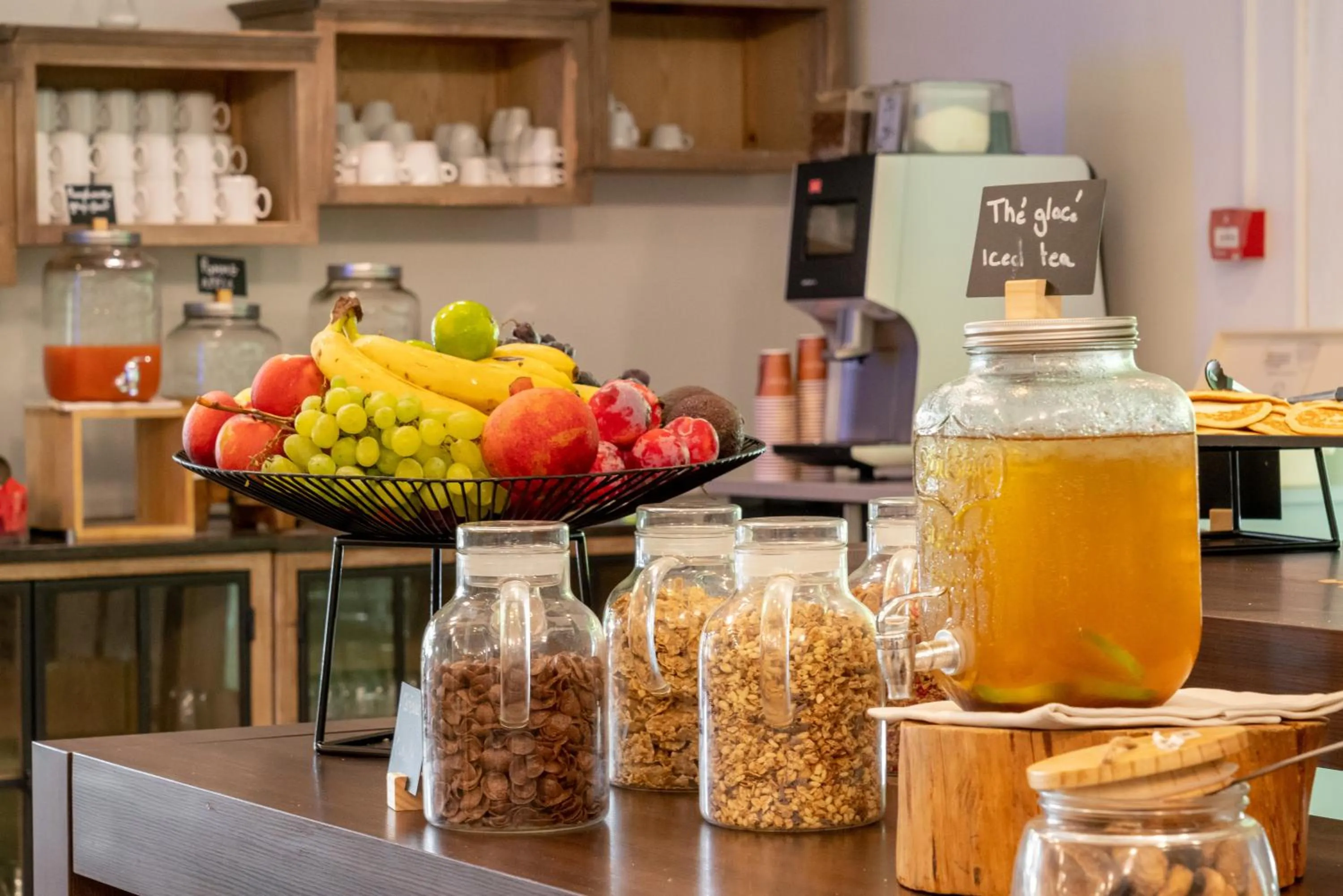 Breakfast in Mercure Antibes Sophia Antipolis