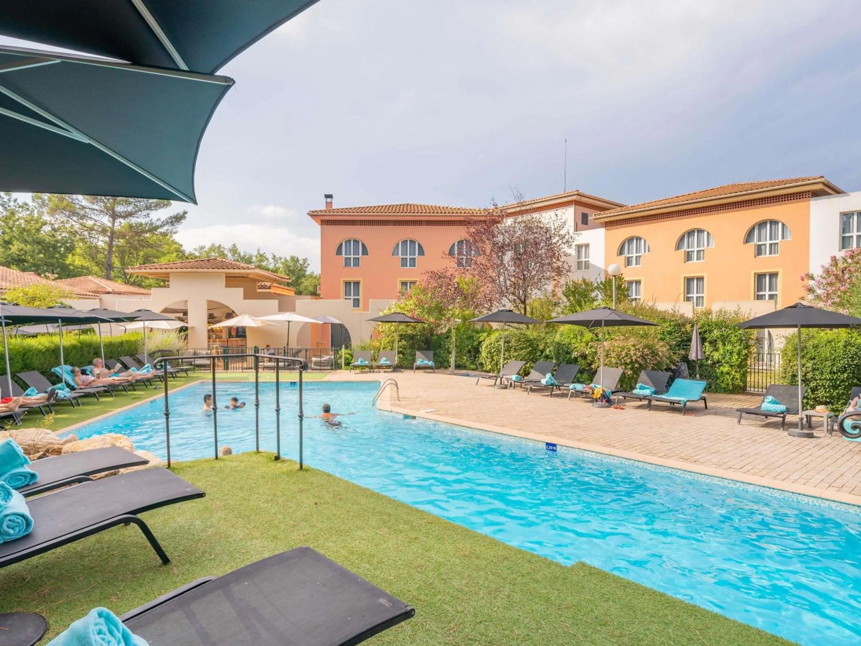 Pool view in Mercure Antibes Sophia Antipolis