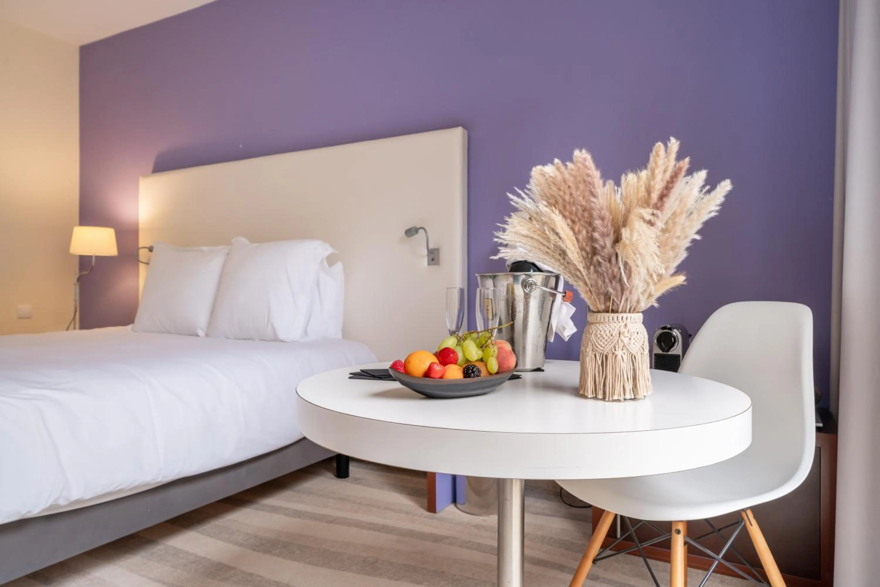 Bedroom, Bed in Mercure Antibes Sophia Antipolis