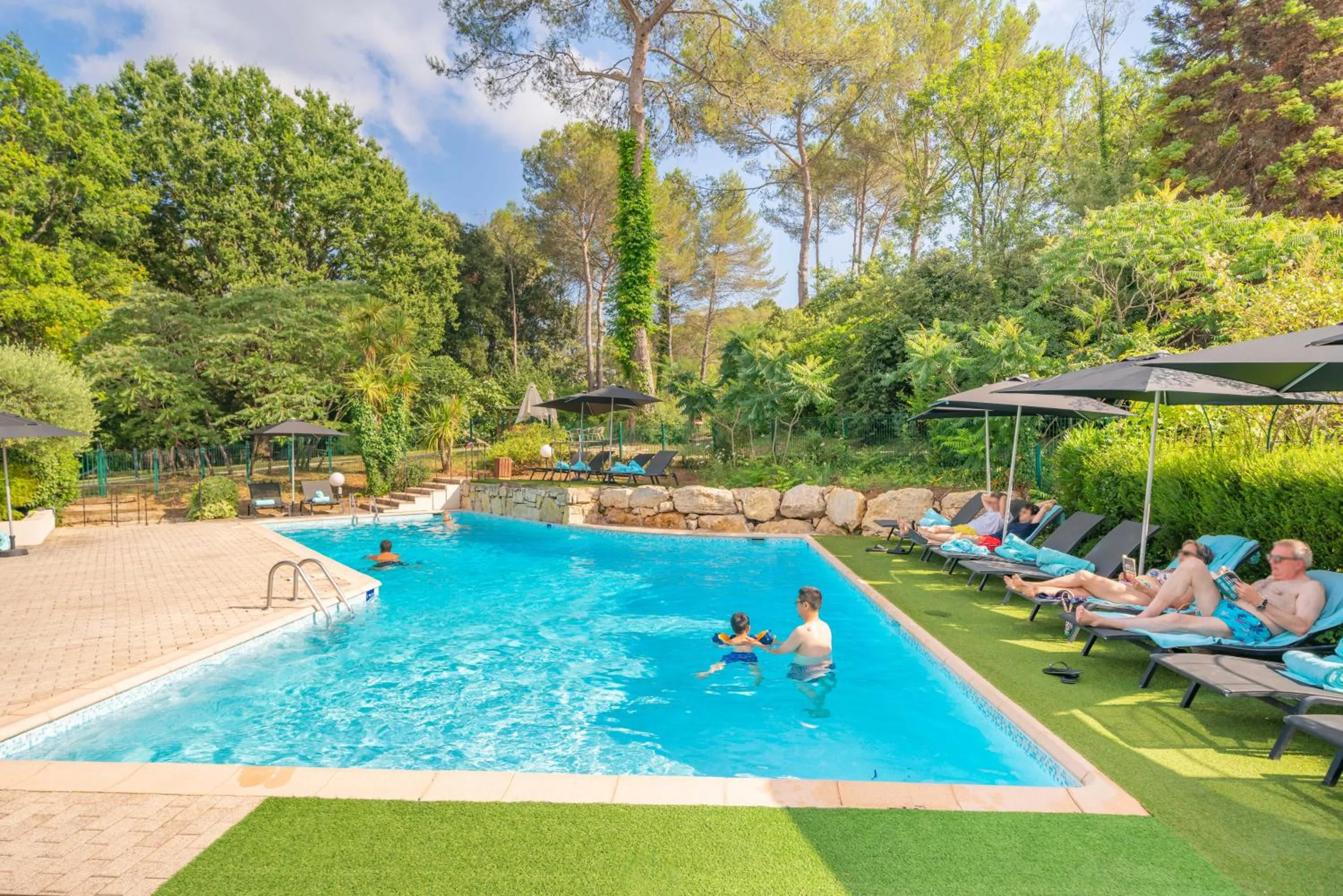 Pool view in Mercure Antibes Sophia Antipolis