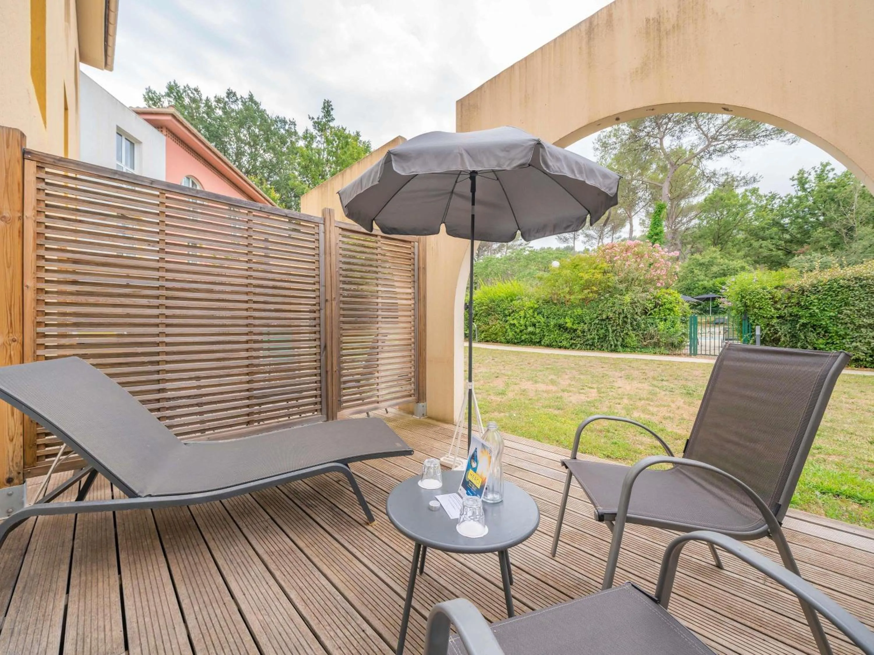 Bedroom in Mercure Antibes Sophia Antipolis