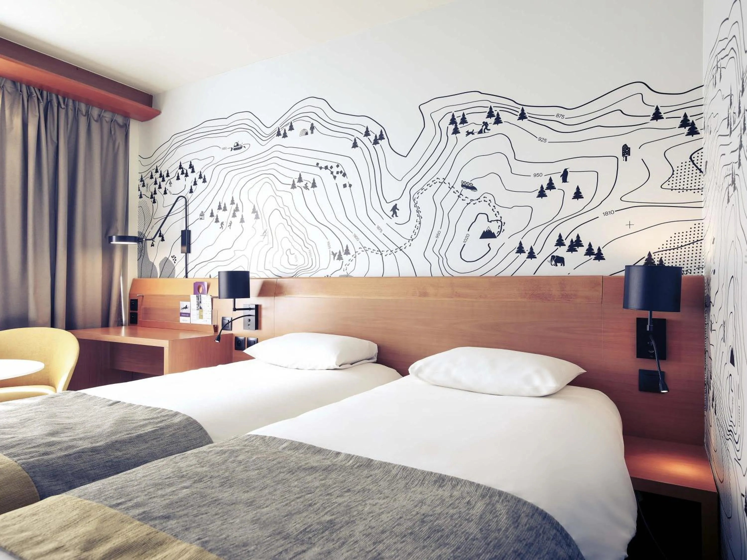 Bedroom, Bed in Mercure Grenoble Centre Alpotel