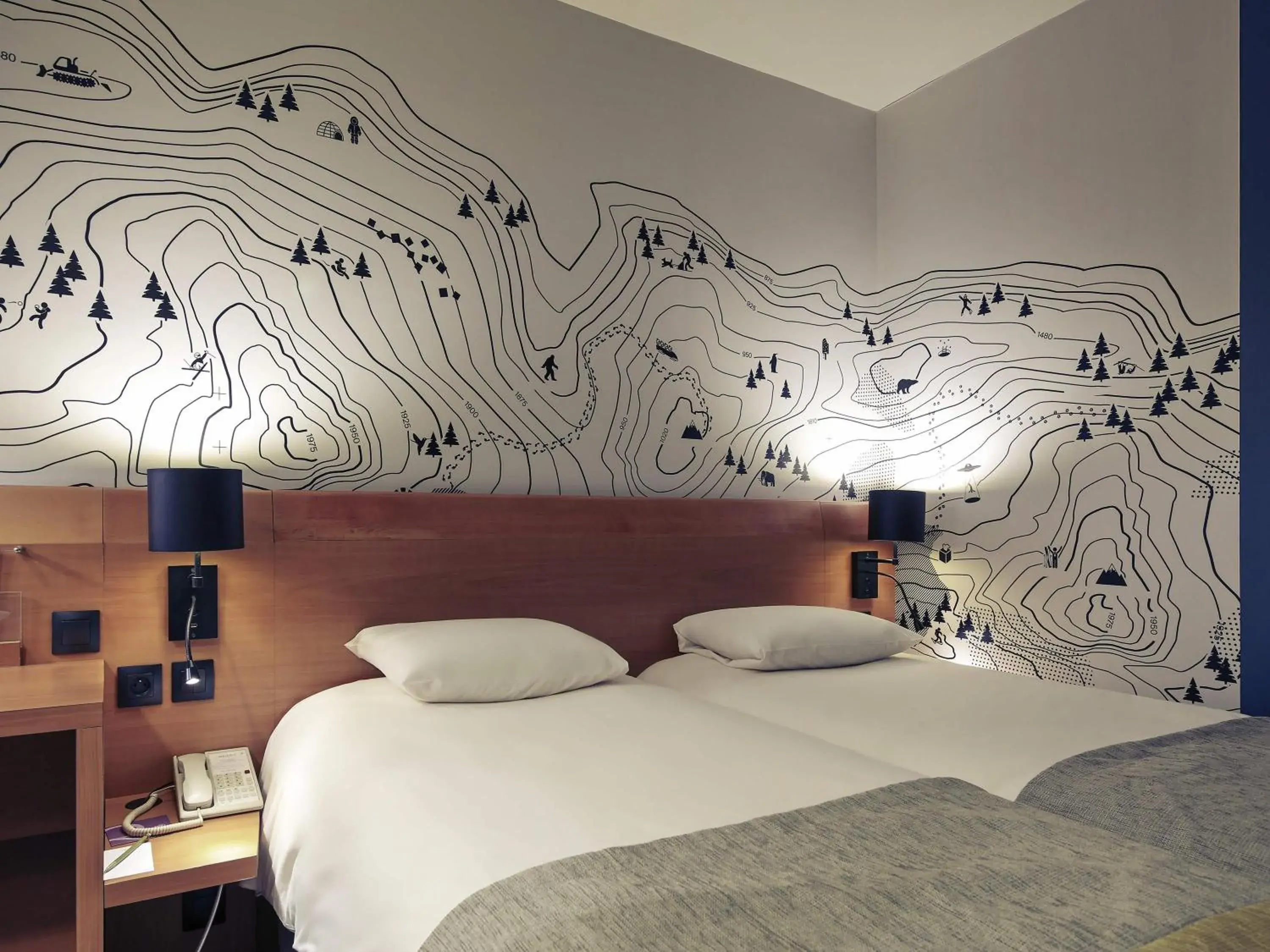 Standard Room with Two Single Beds in Mercure Grenoble Centre Alpotel Standard Room with Two Single Beds in Mercure Grenoble Centre Alpotel