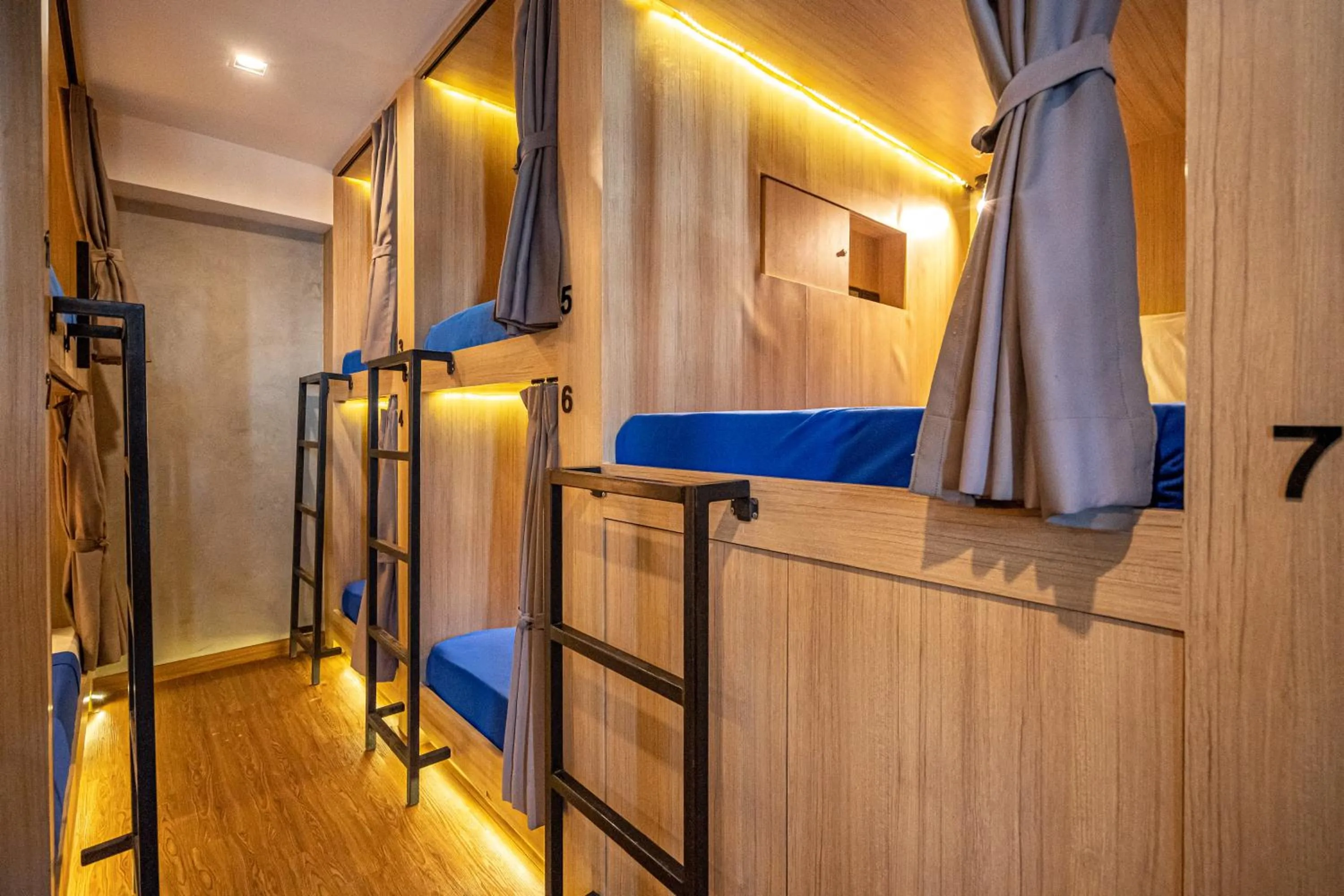 bunk bed, Bed in Patong Poshtel