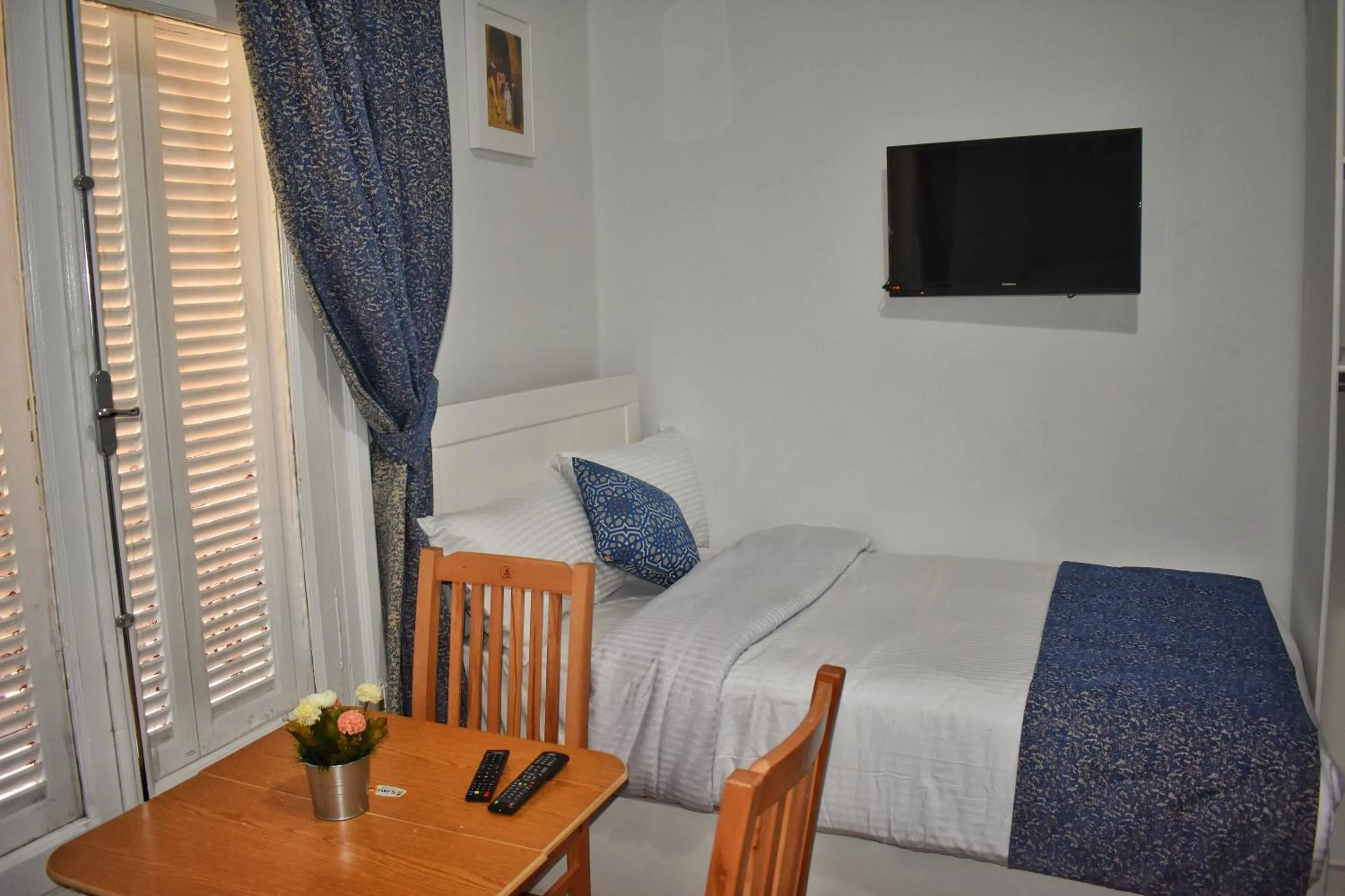 Bed in columbia downtown cairo