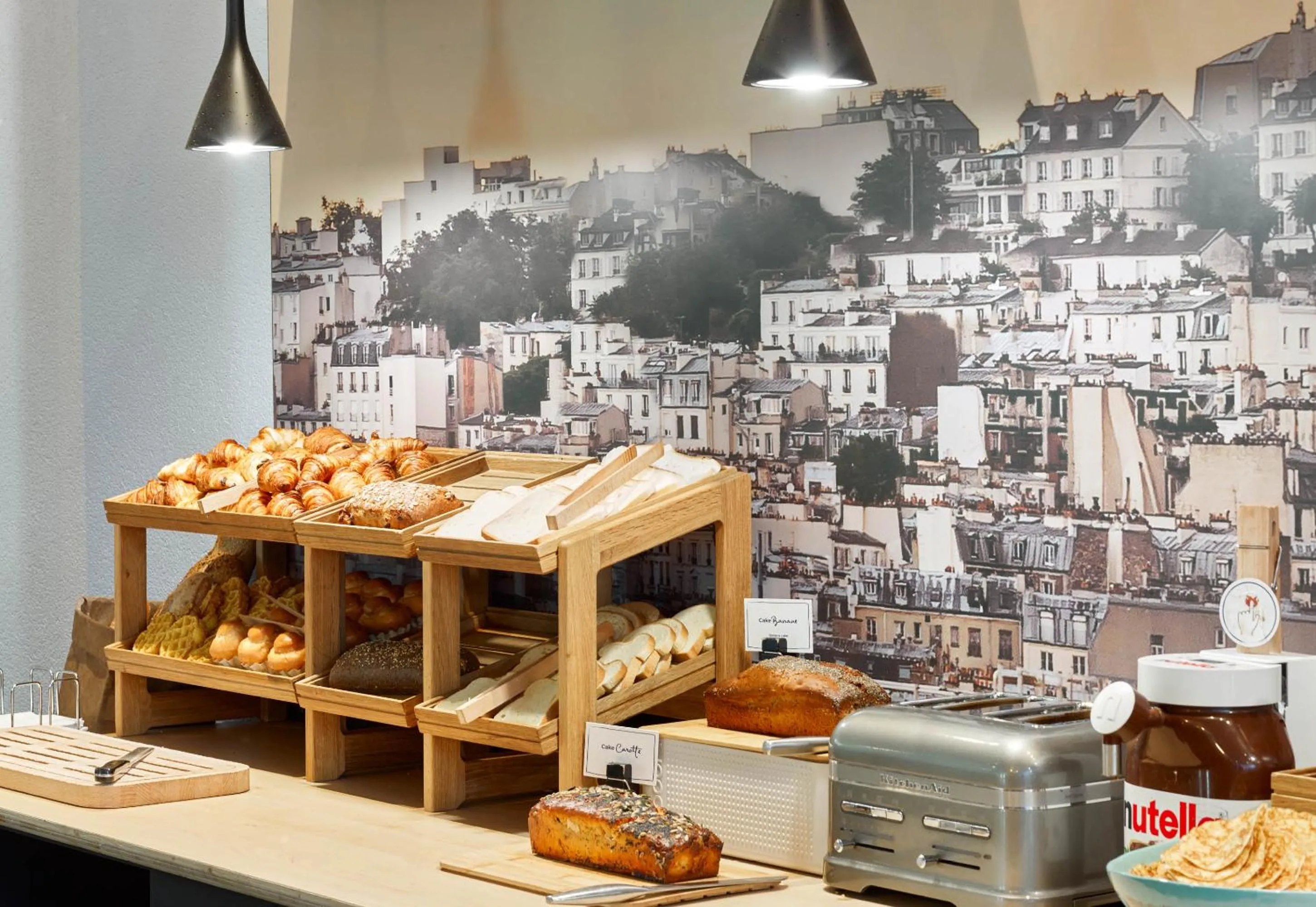 Food and drinks in B&B HOME Paris Nord 18ème