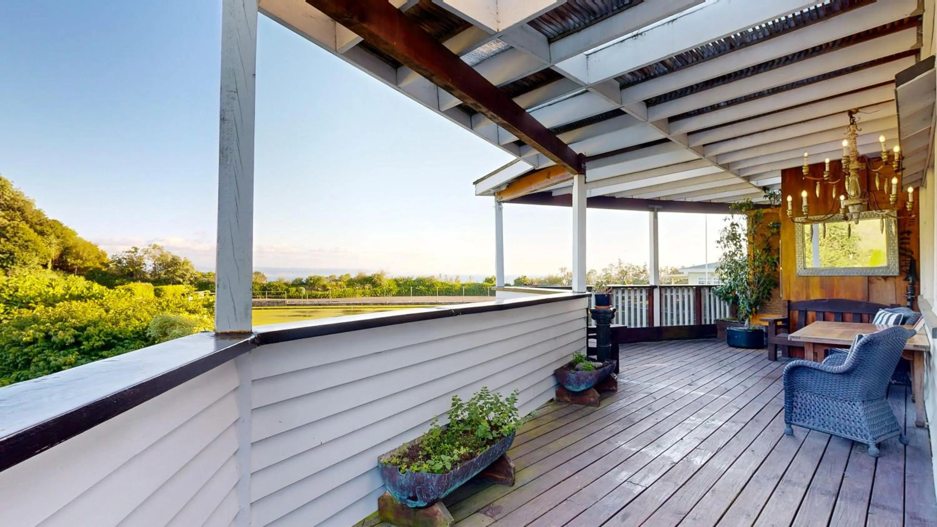 Garden view in Bluff Hill Lighthouse B&B