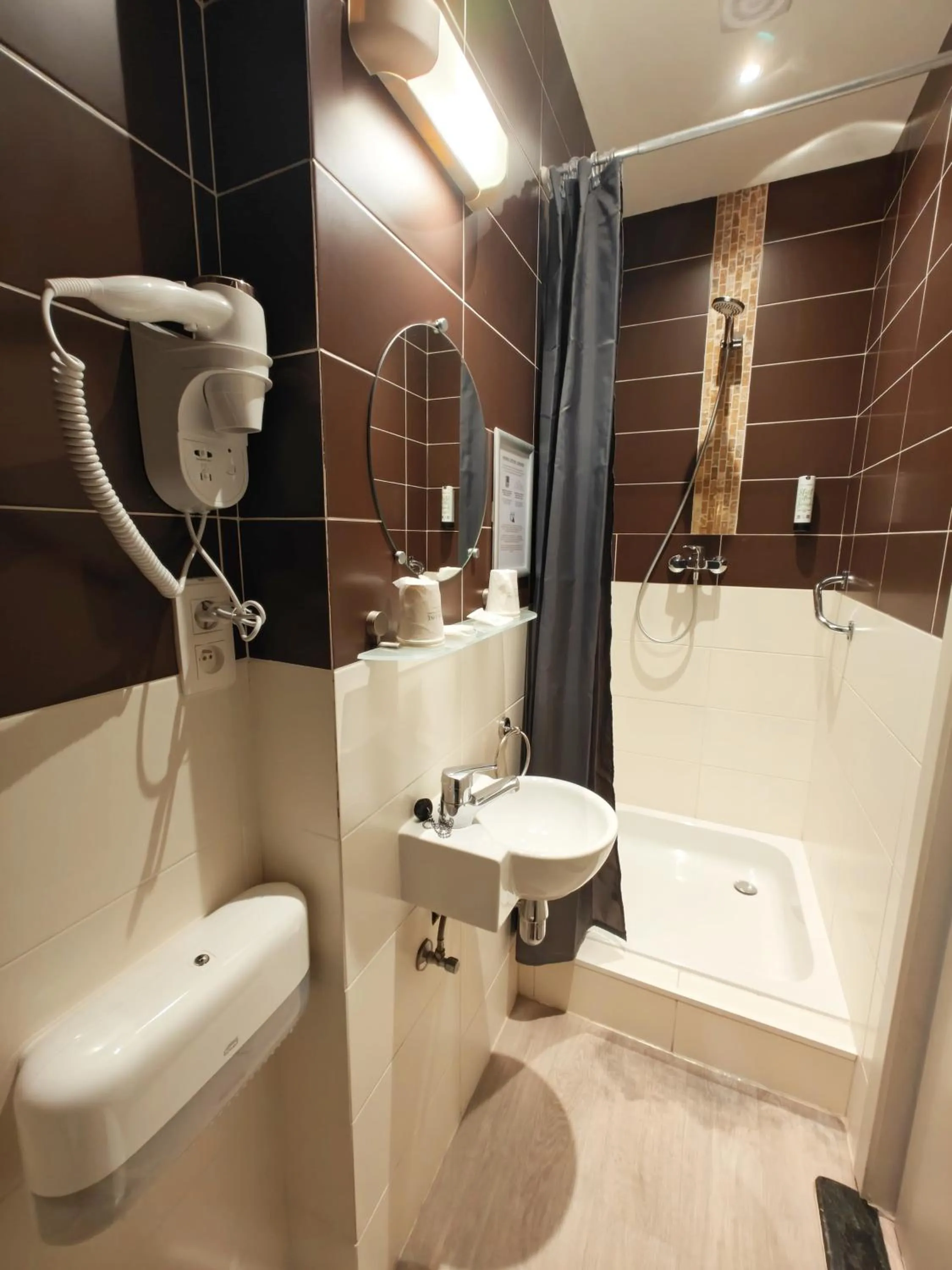 Bathroom in Hotel Tropicana