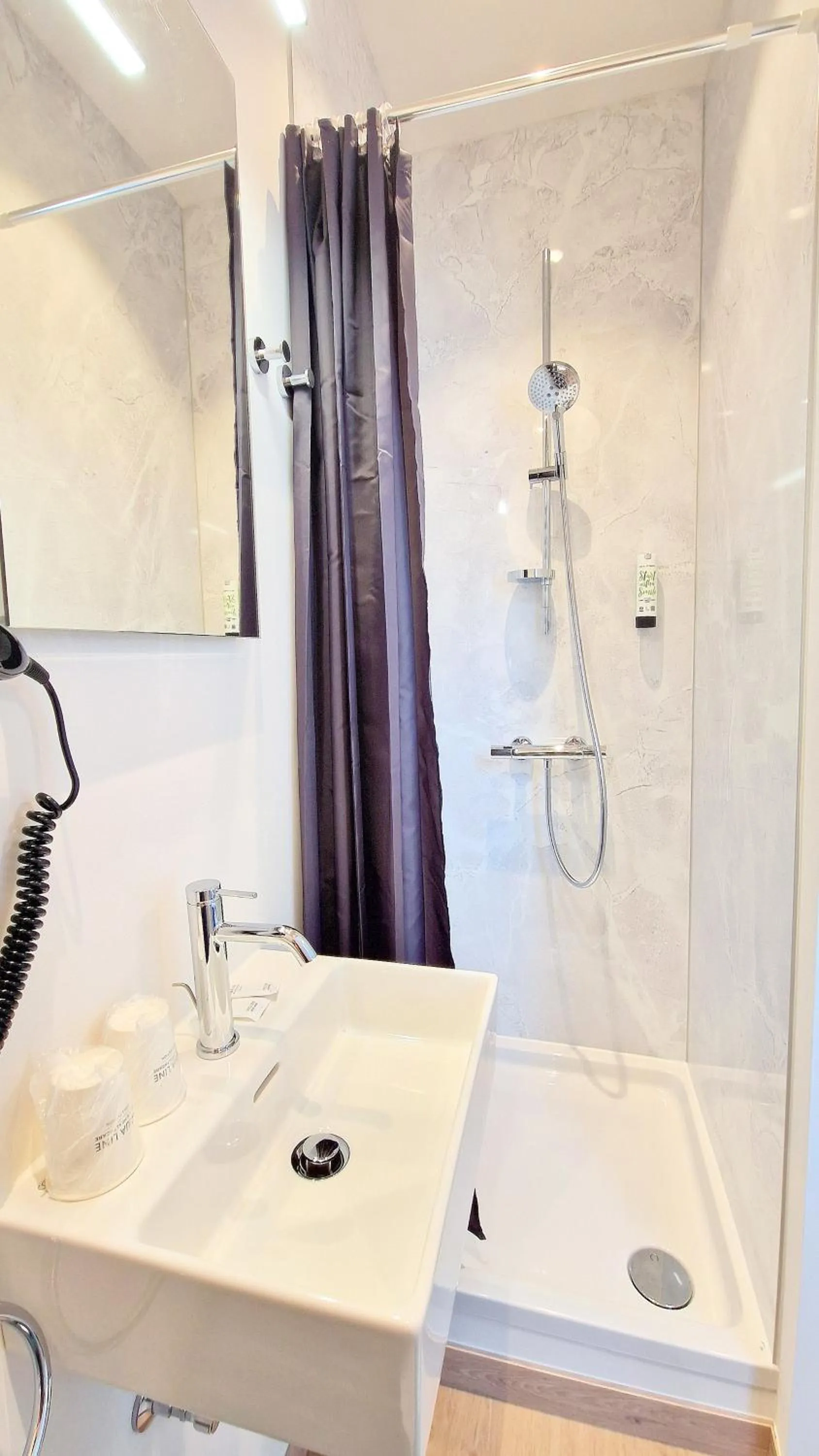 Bathroom in Hotel Tropicana