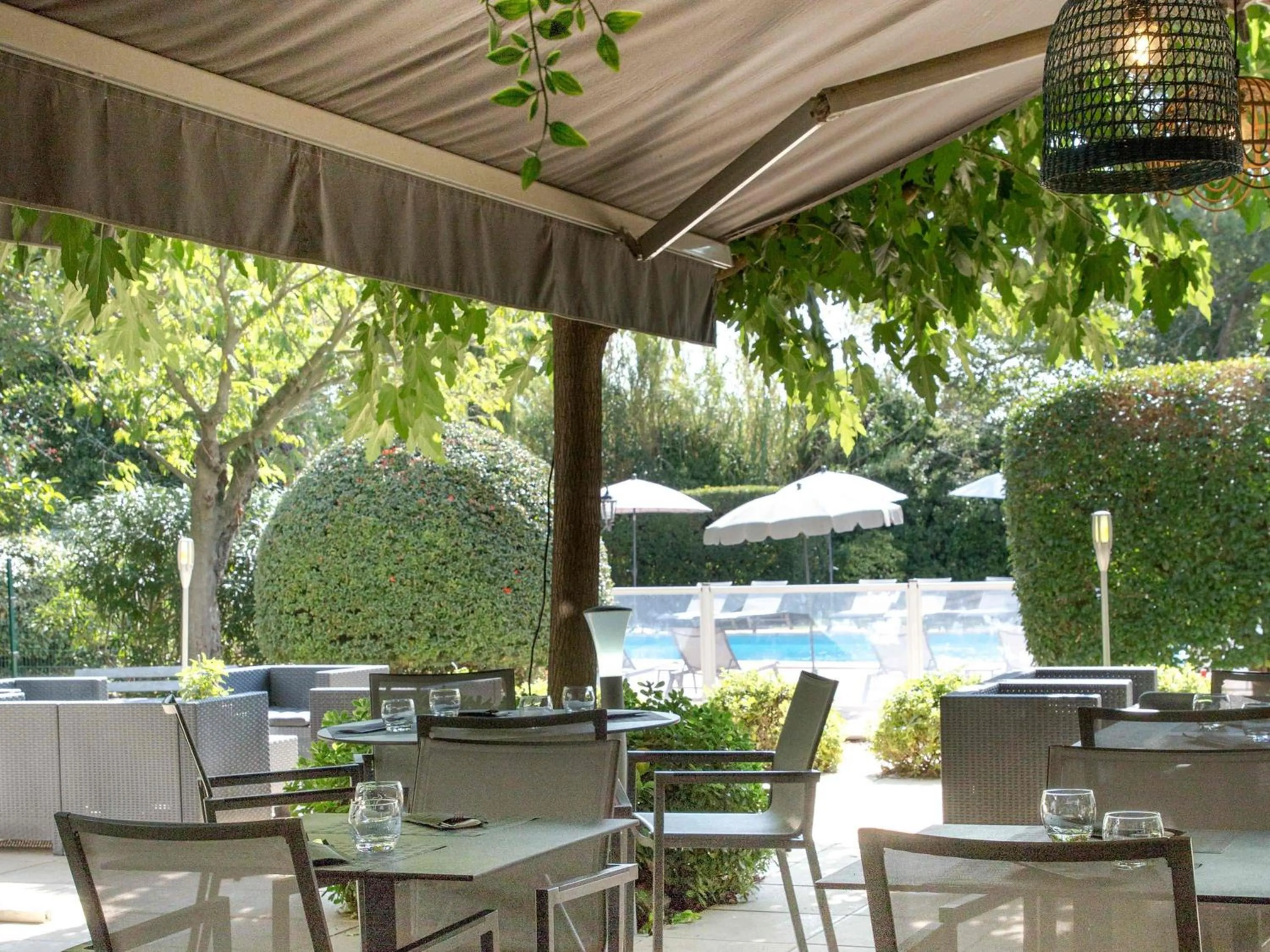 Restaurant/places to eat in Mercure Cavaillon
