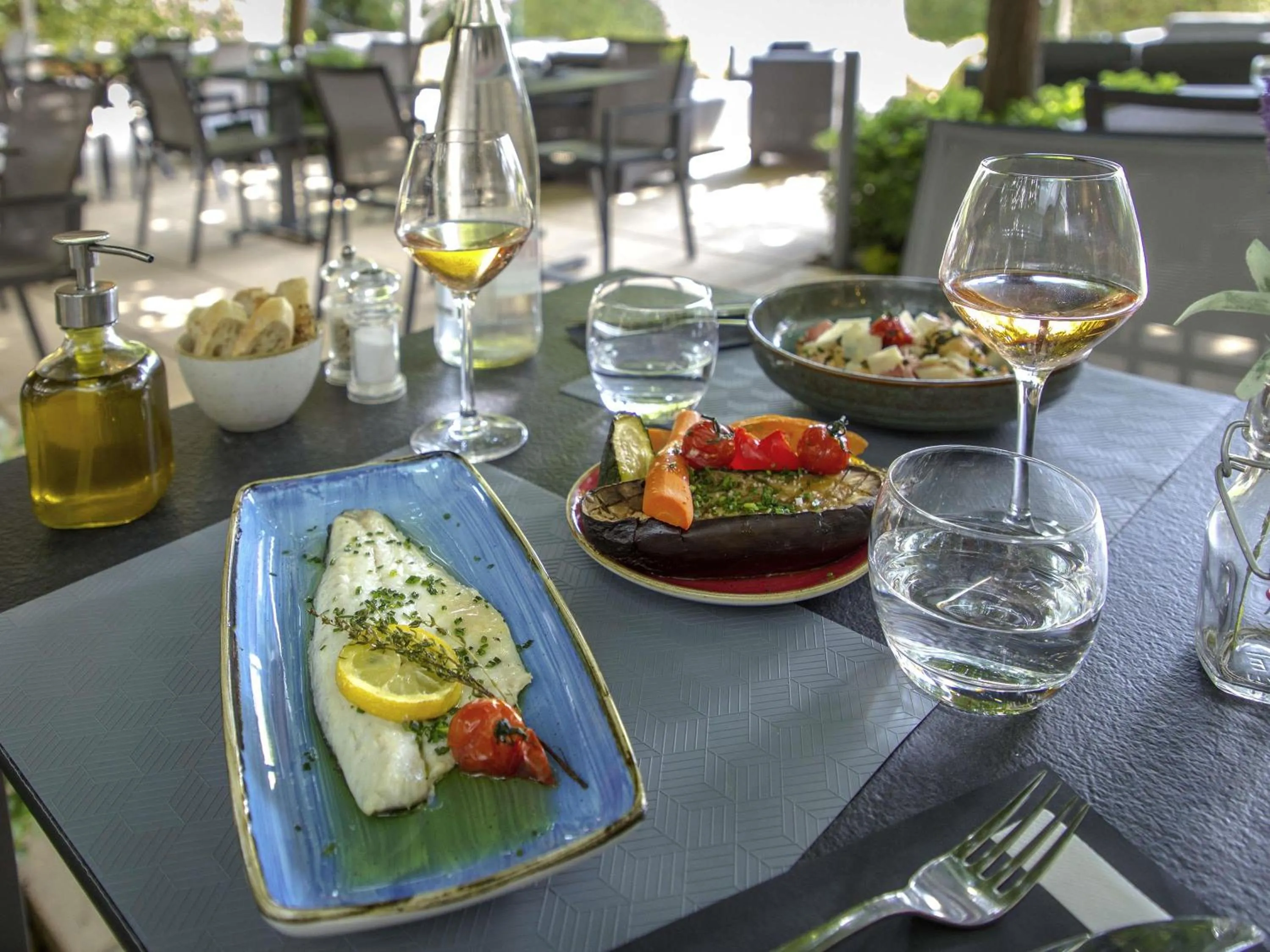 Restaurant/places to eat in Mercure Cavaillon