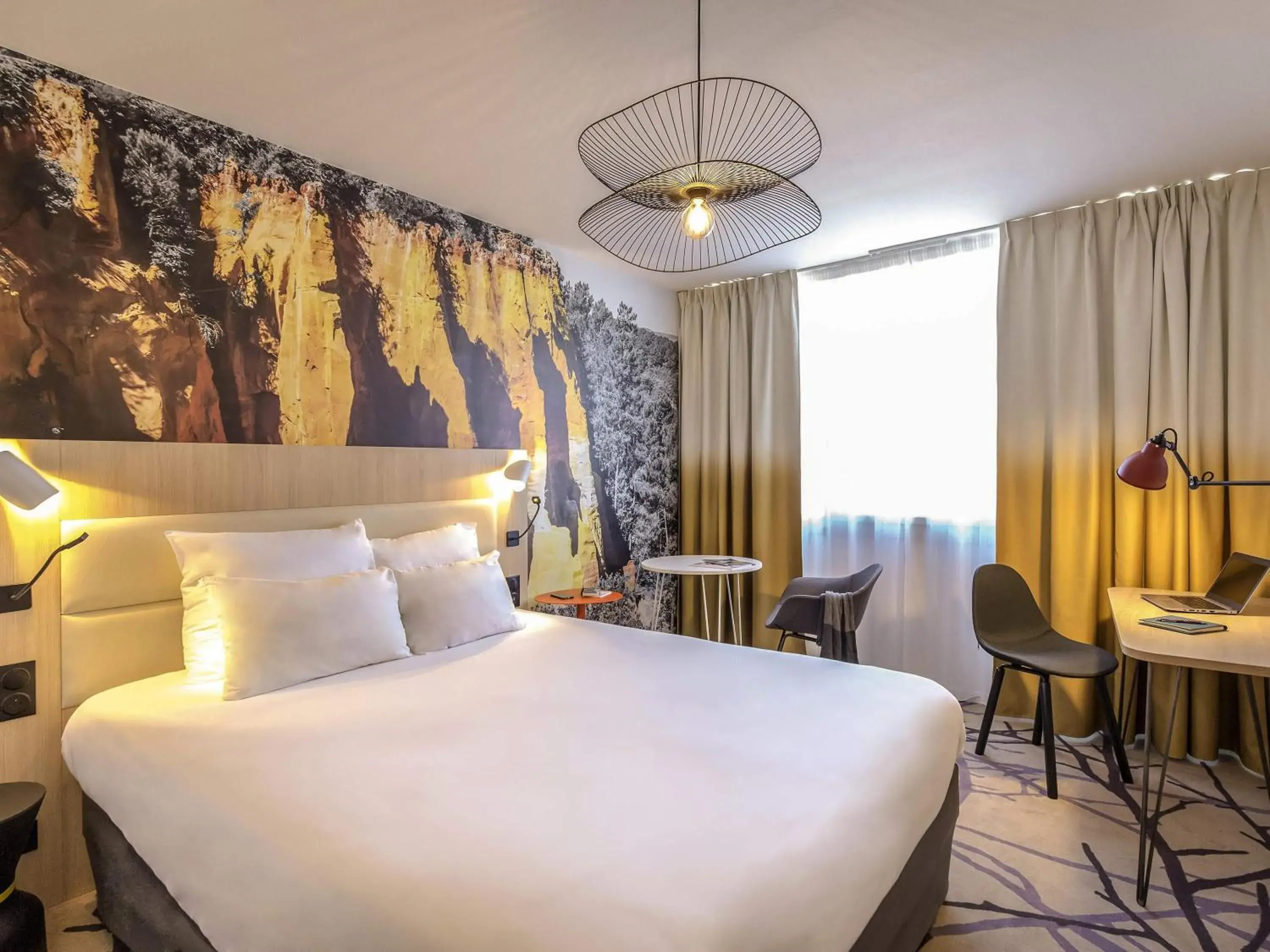 Classic Double Room in Mercure Cavaillon Classic Double Room in Mercure Cavaillon