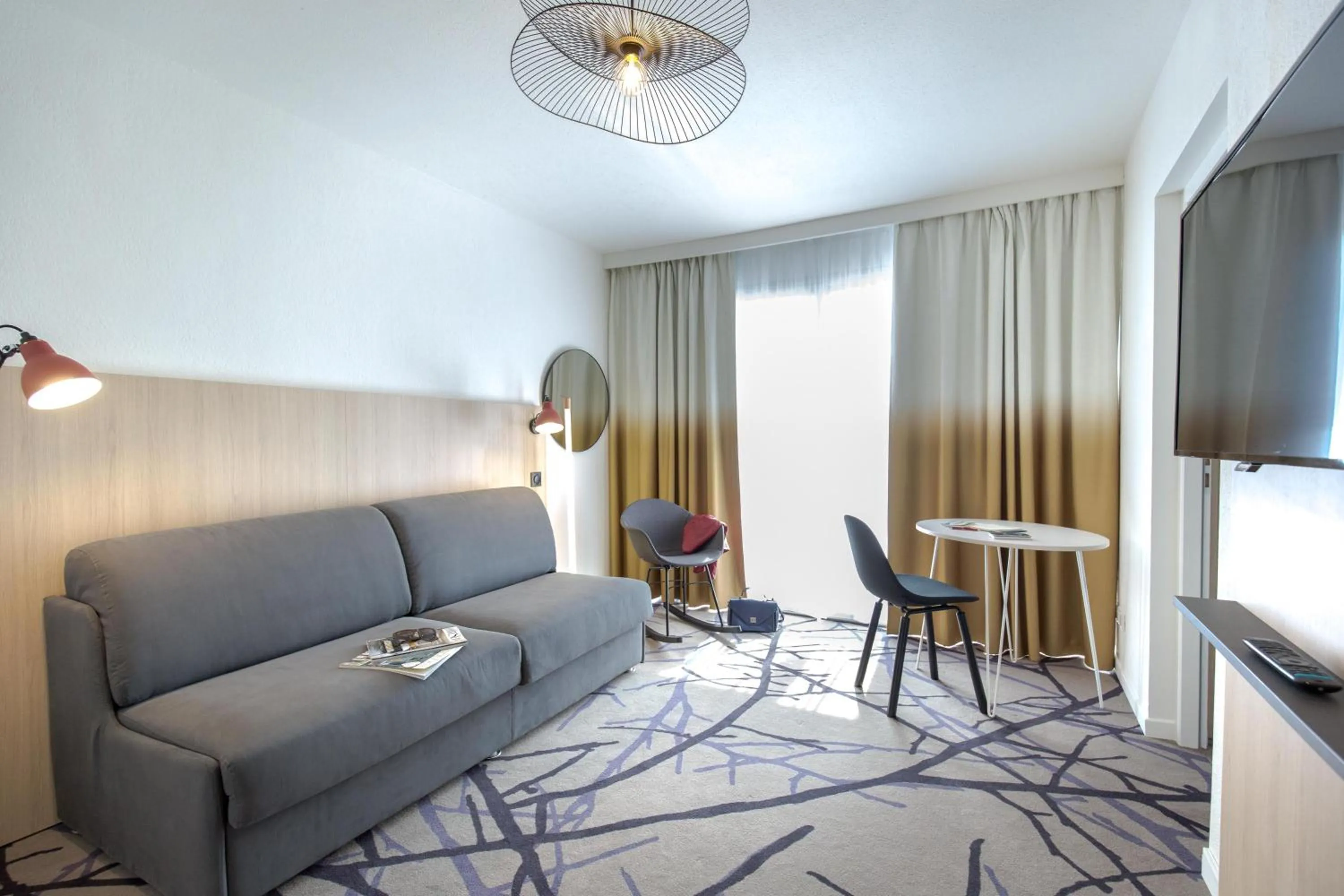 Bedroom in Mercure Cavaillon