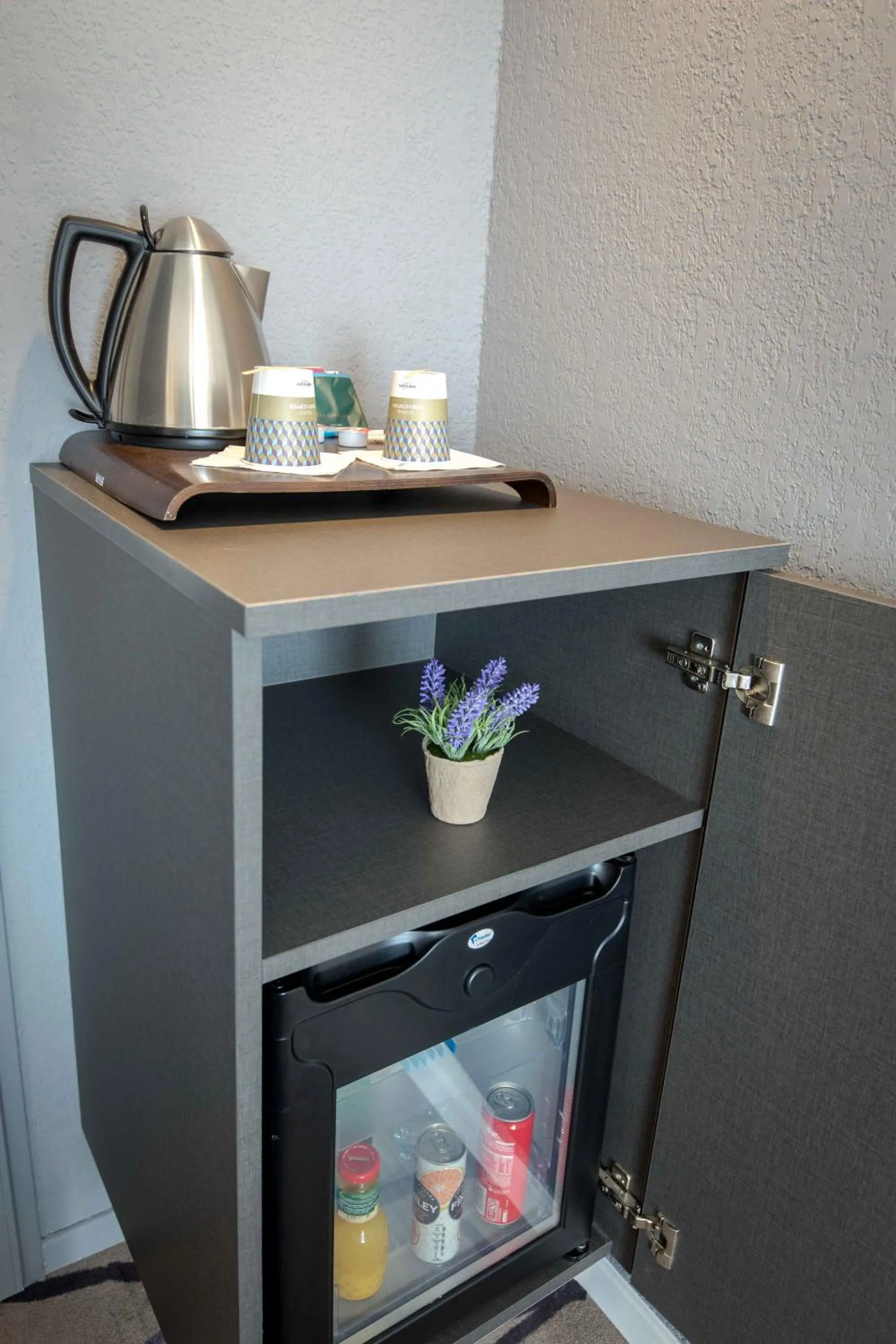 Coffee/tea facilities in Mercure Cavaillon