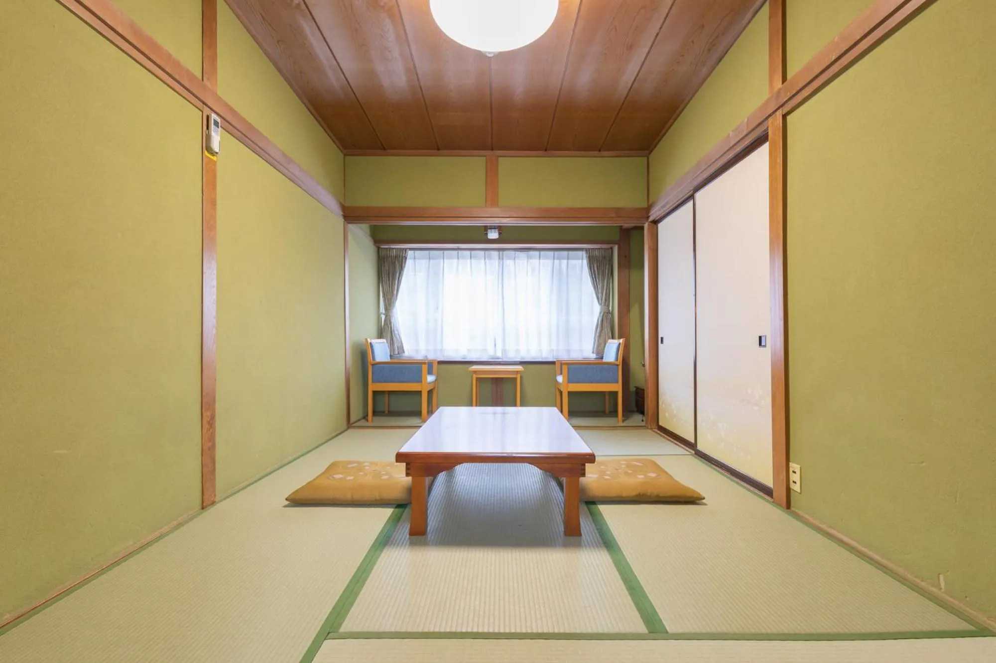 Photo of the whole room in Hanamizuki