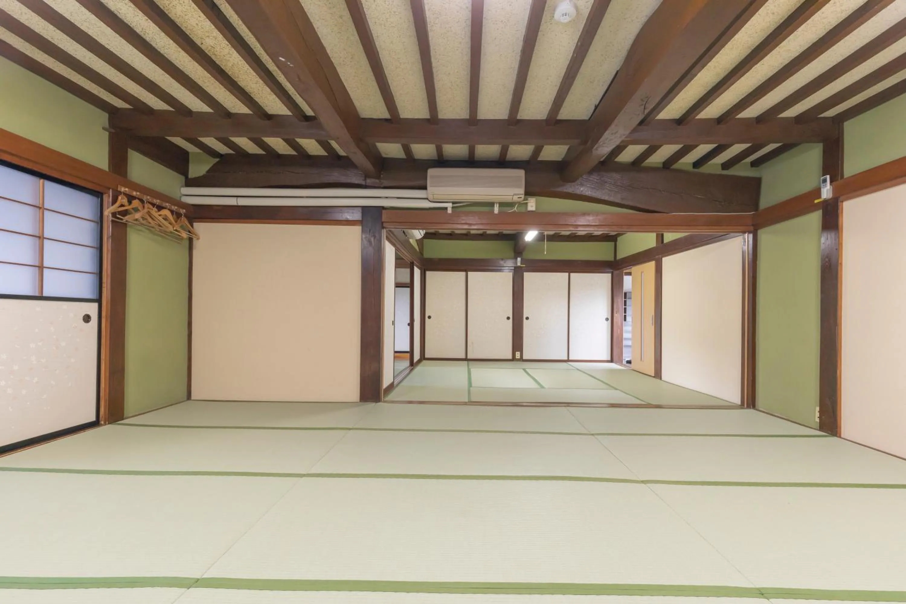 Photo of the whole room in Hanamizuki