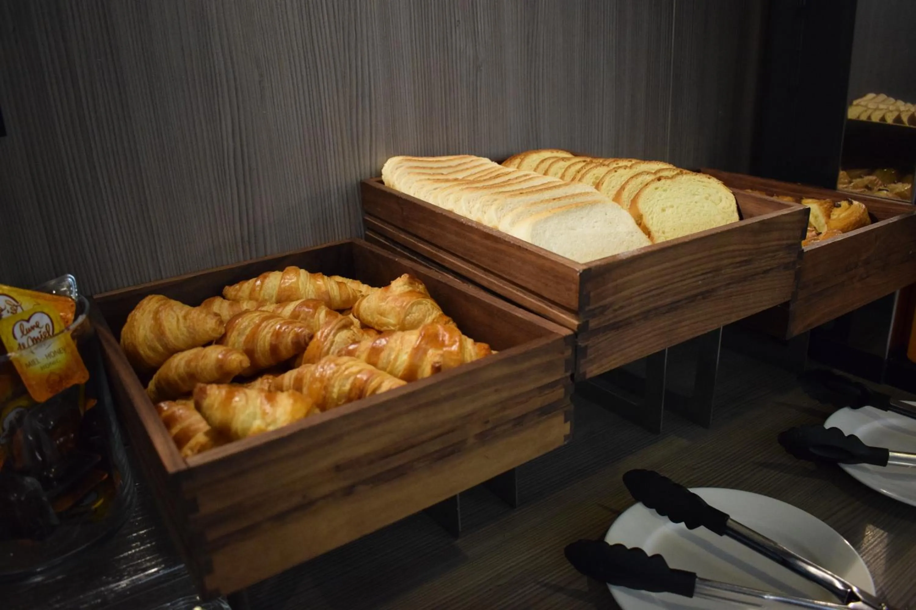 Continental breakfast in ibis Styles Arles Palais des Congrès