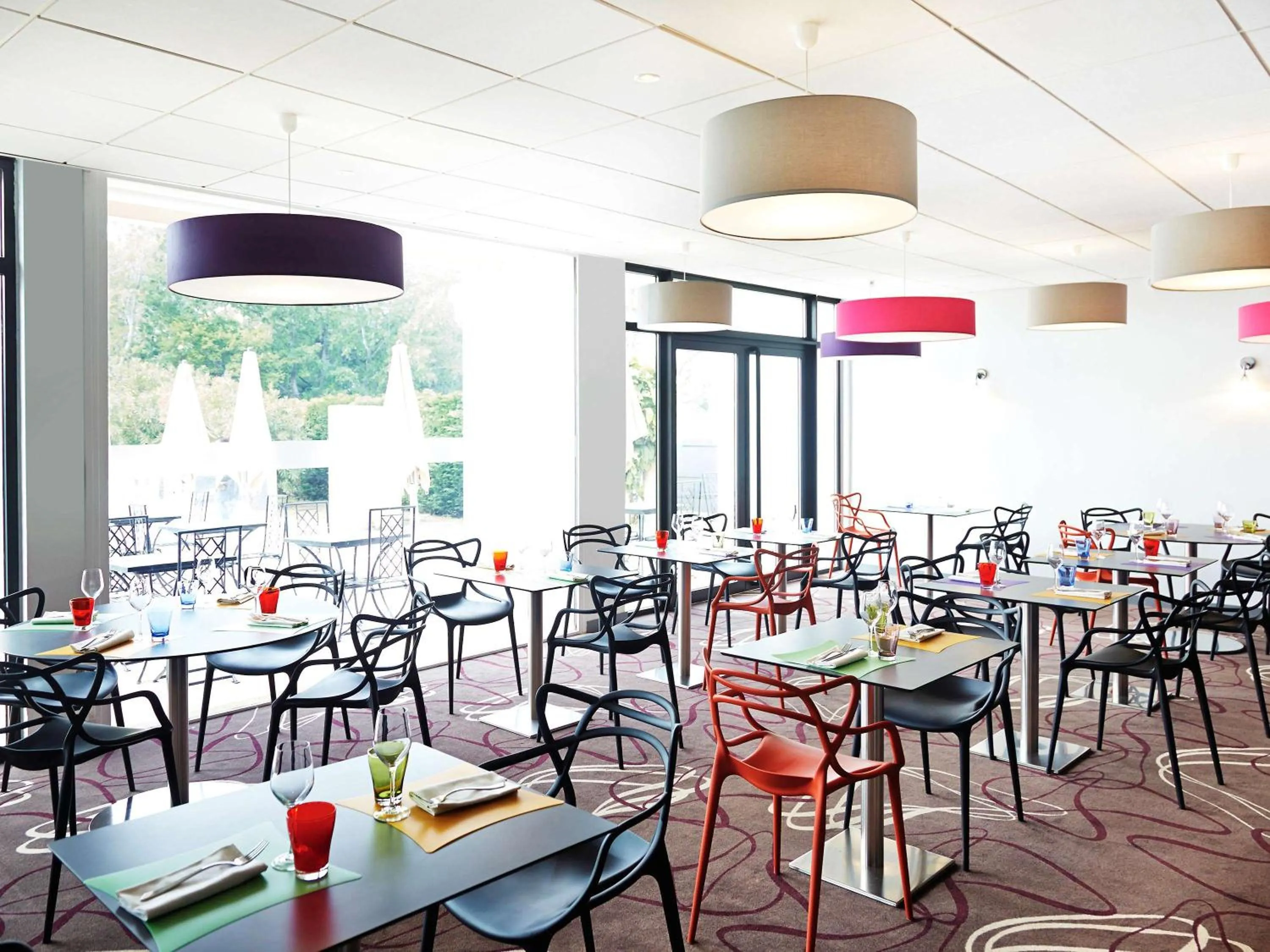 Restaurant/places to eat in ibis Styles Arles Palais des Congrès