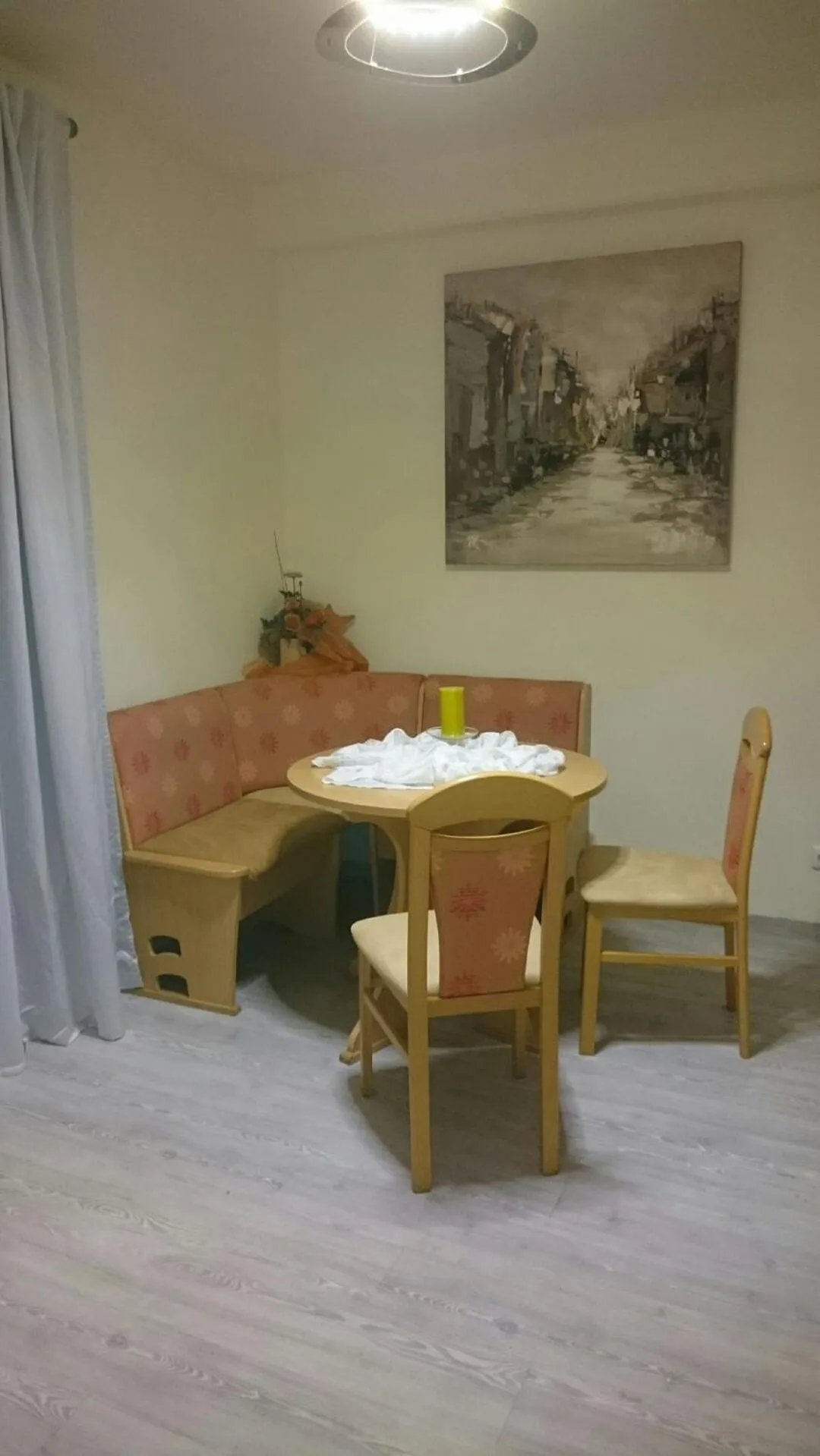 Dining area in ApartmentHotel Vollumen