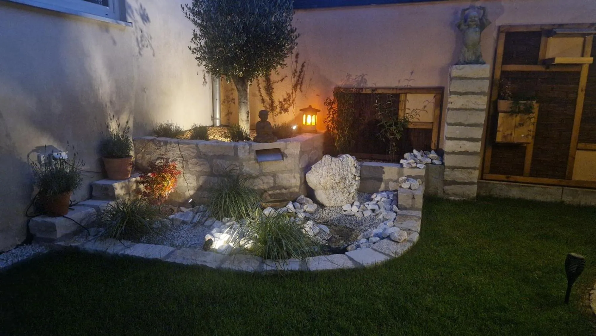 Patio in ApartmentHotel Vollumen