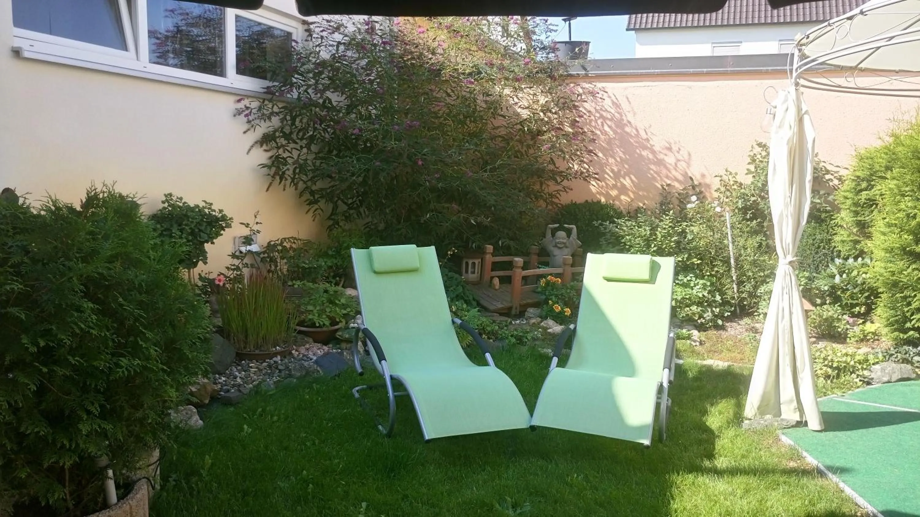 Patio in ApartmentHotel Vollumen