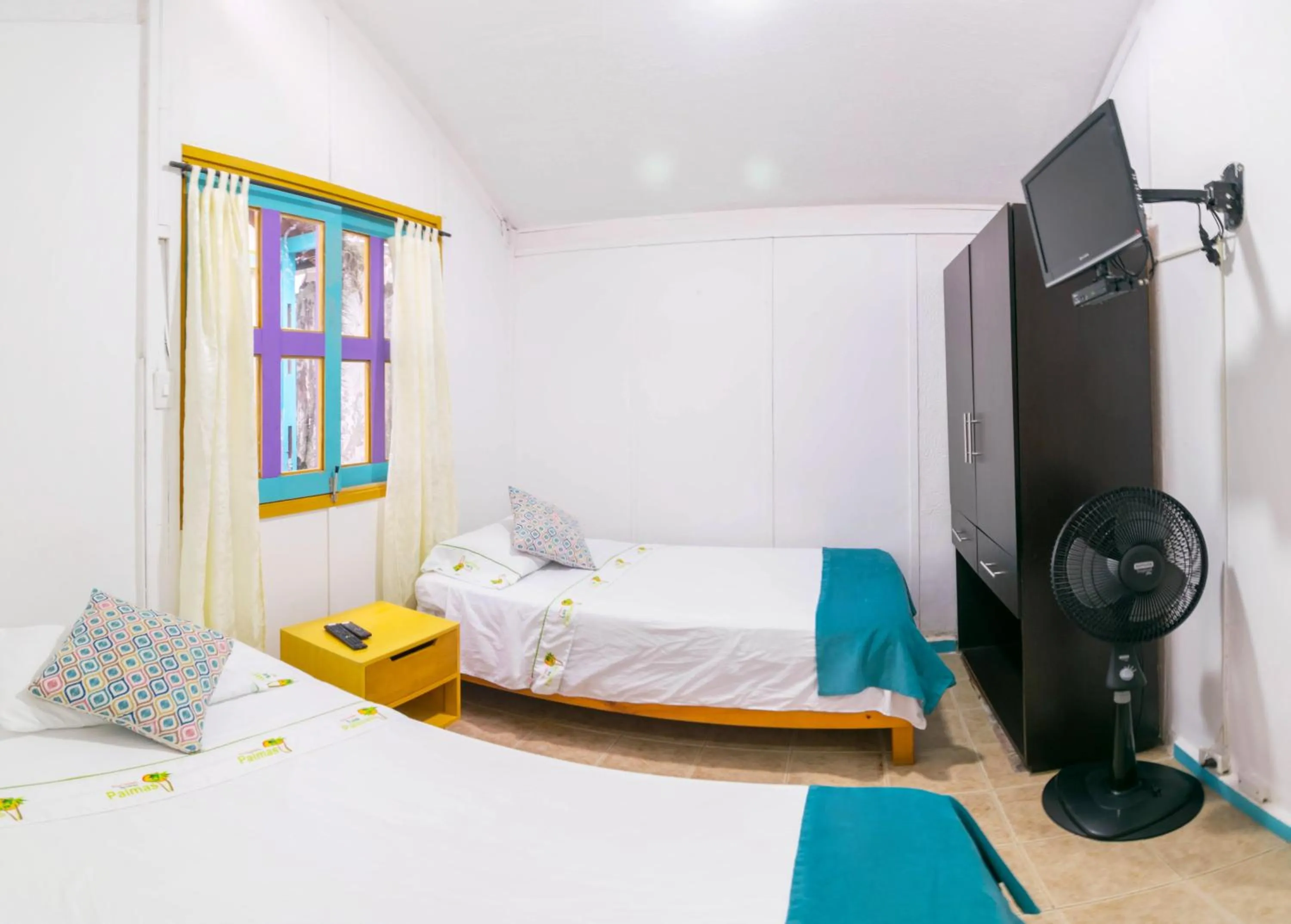 Photo of the whole room, Bed in Eco Hotel las Palmas