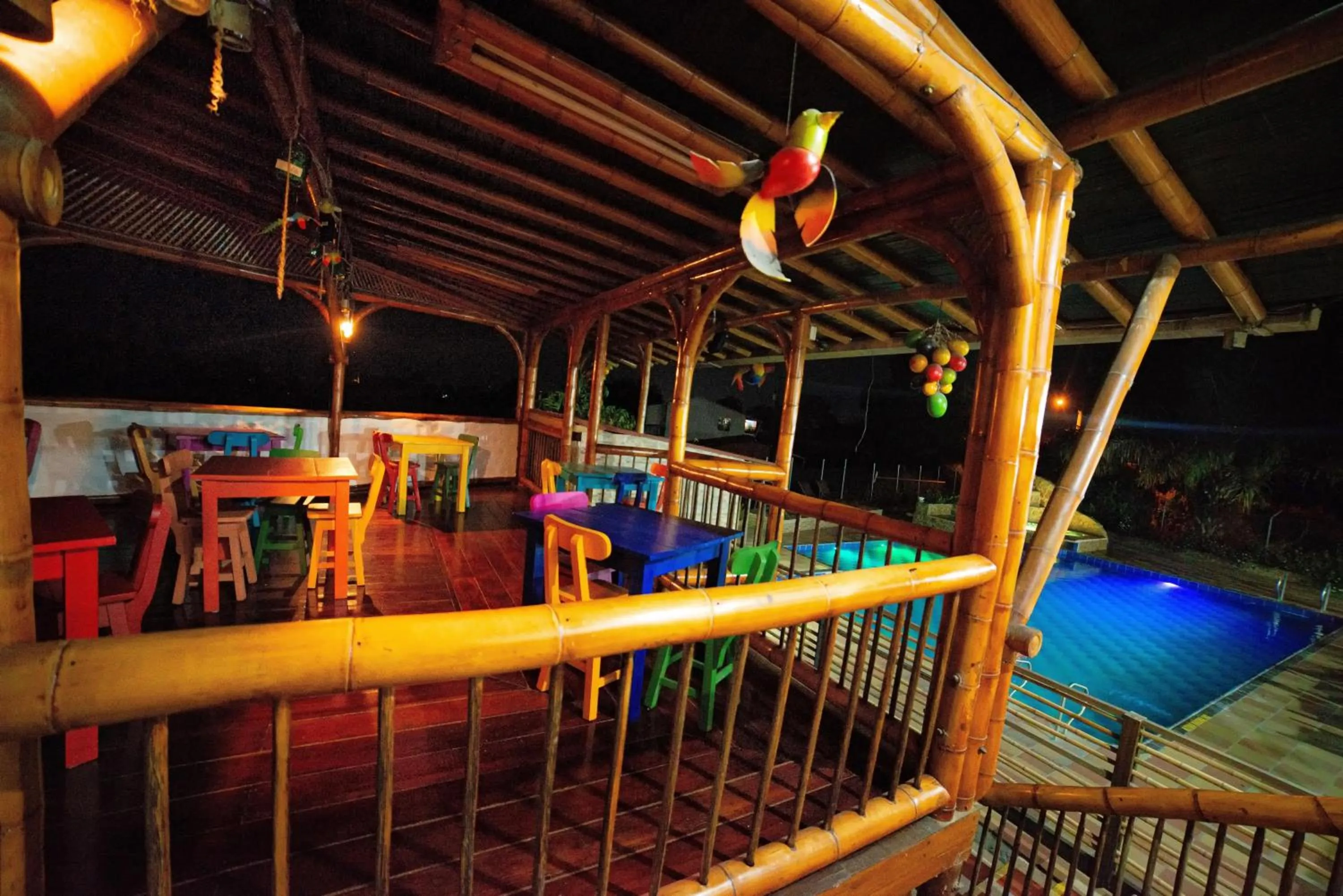 Communal lounge/ TV room in Eco Hotel las Palmas