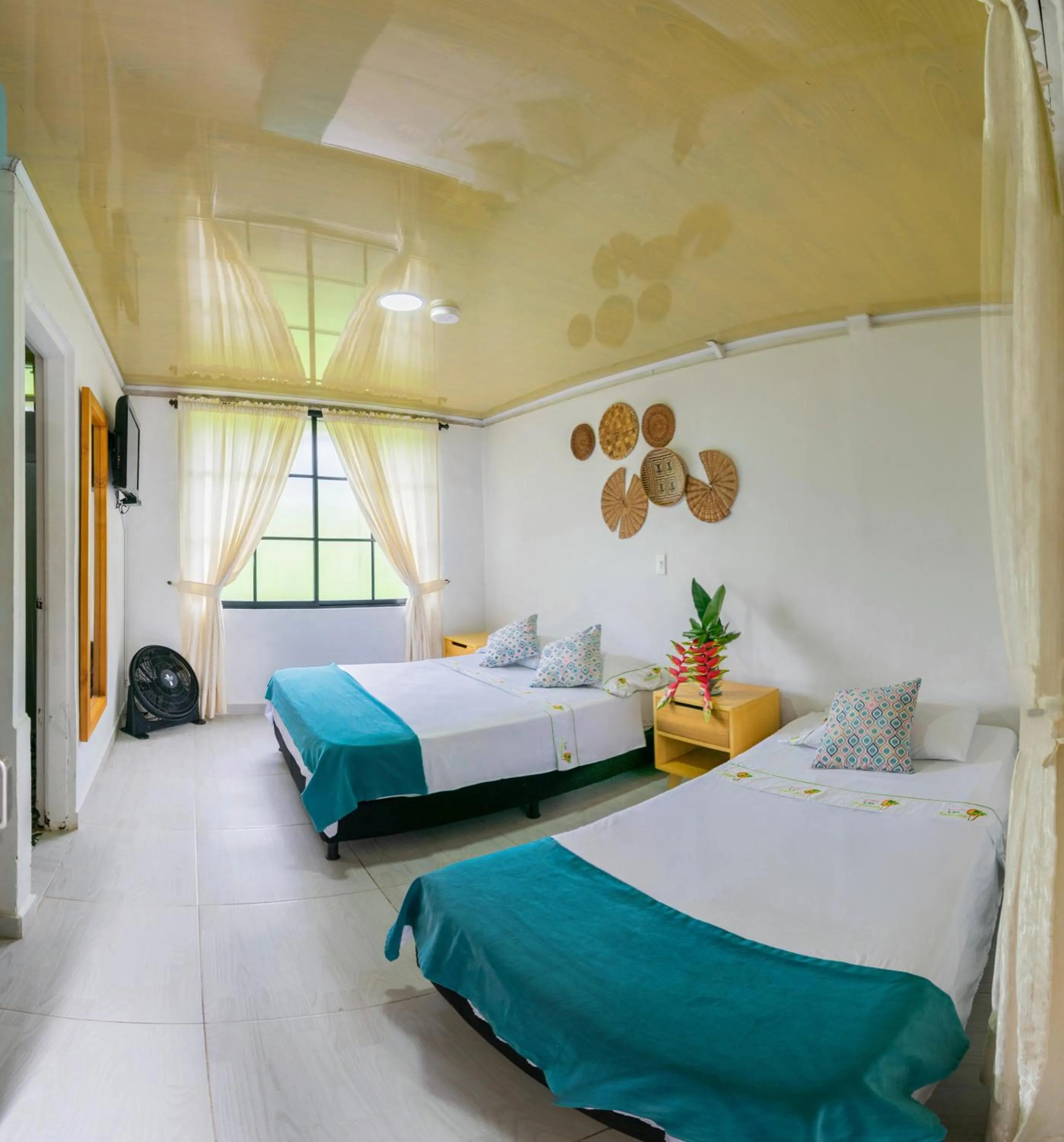 Photo of the whole room, Bed in Eco Hotel las Palmas