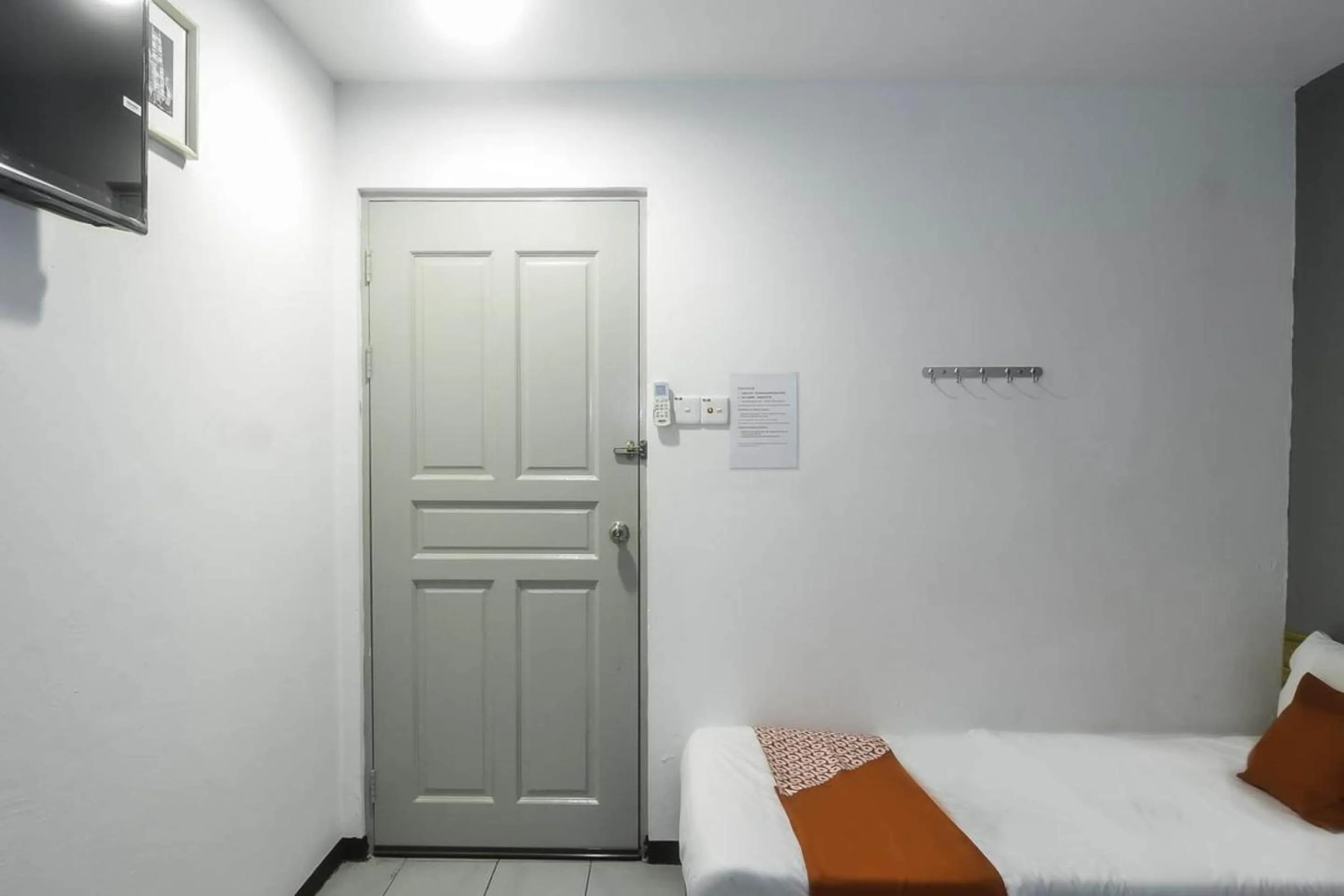 Bedroom in OYO 89465 Golden Lounge