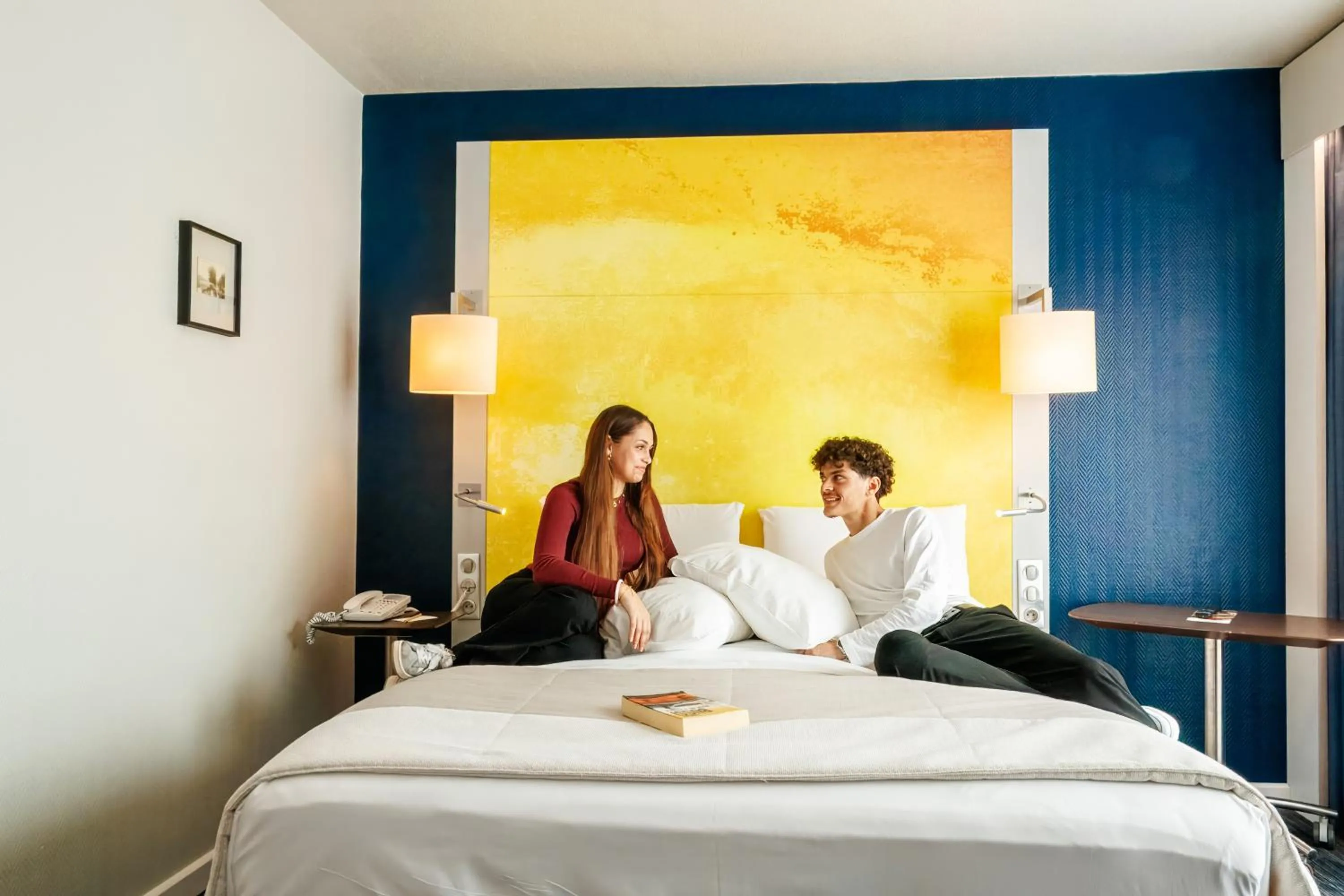 Bedroom, Bed in Mercure Rouen Centre Cathédrale