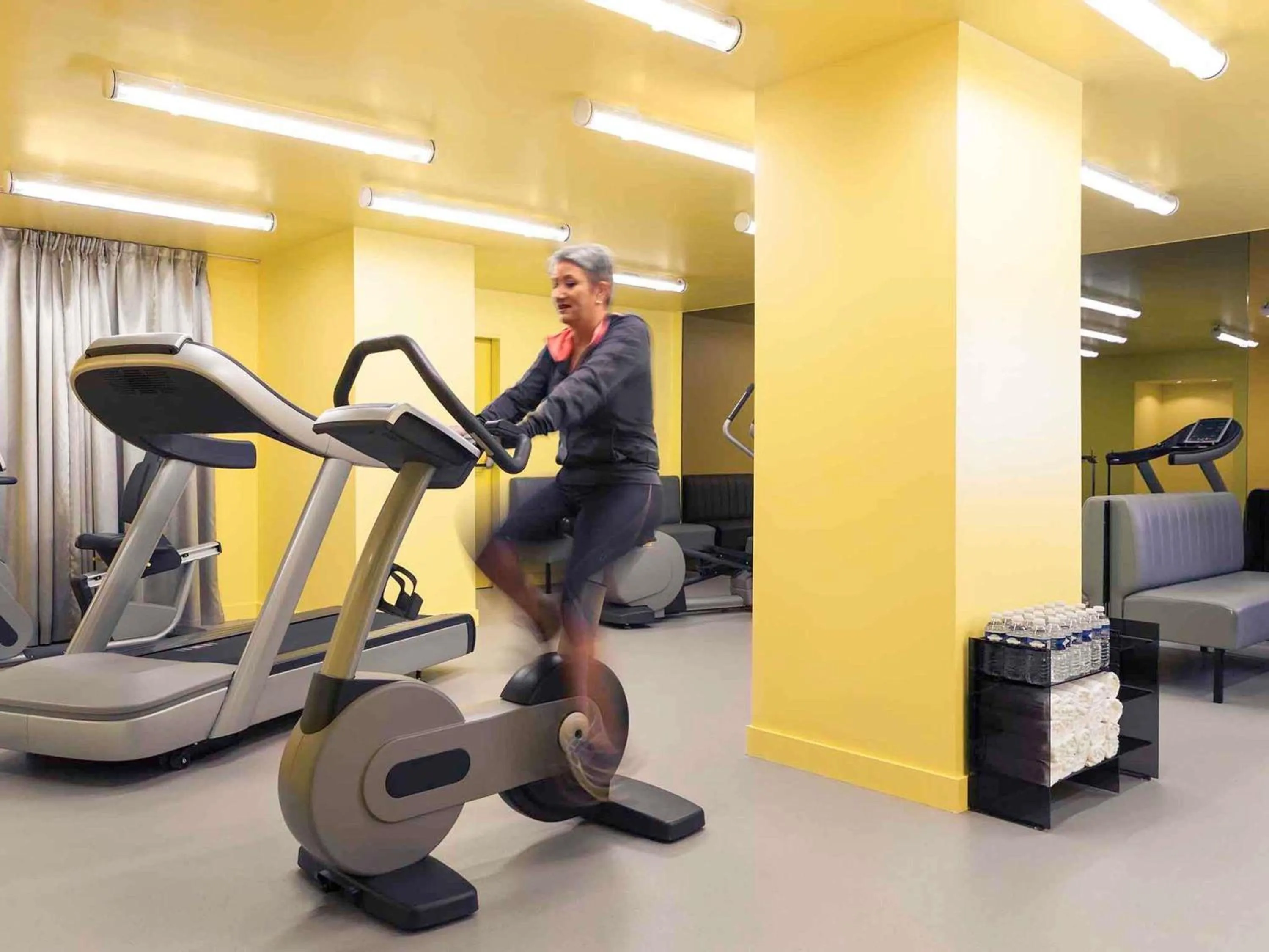 Fitness centre/facilities in Mercure Rouen Centre Cathédrale