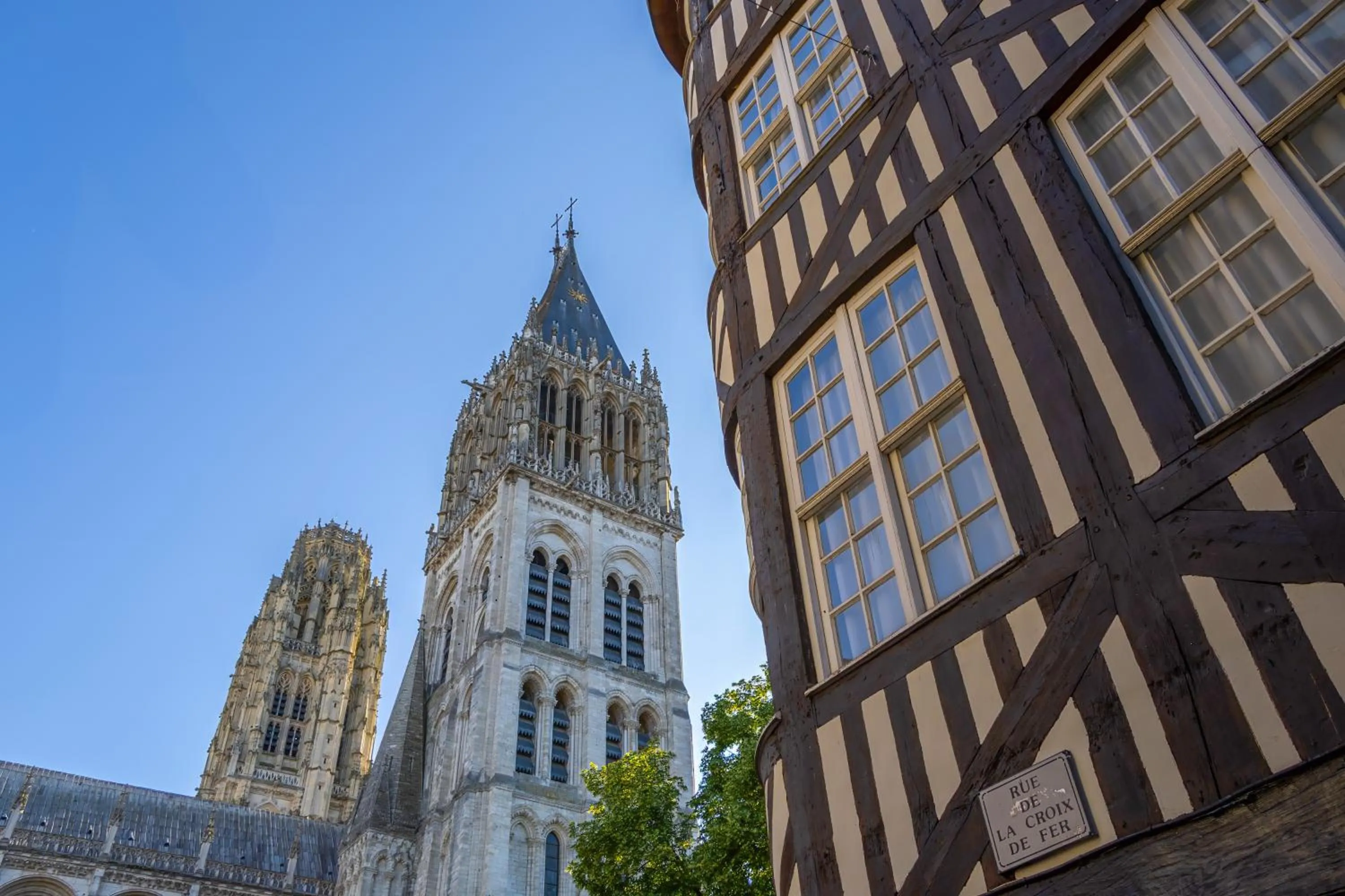 Property building in Mercure Rouen Centre Cathédrale