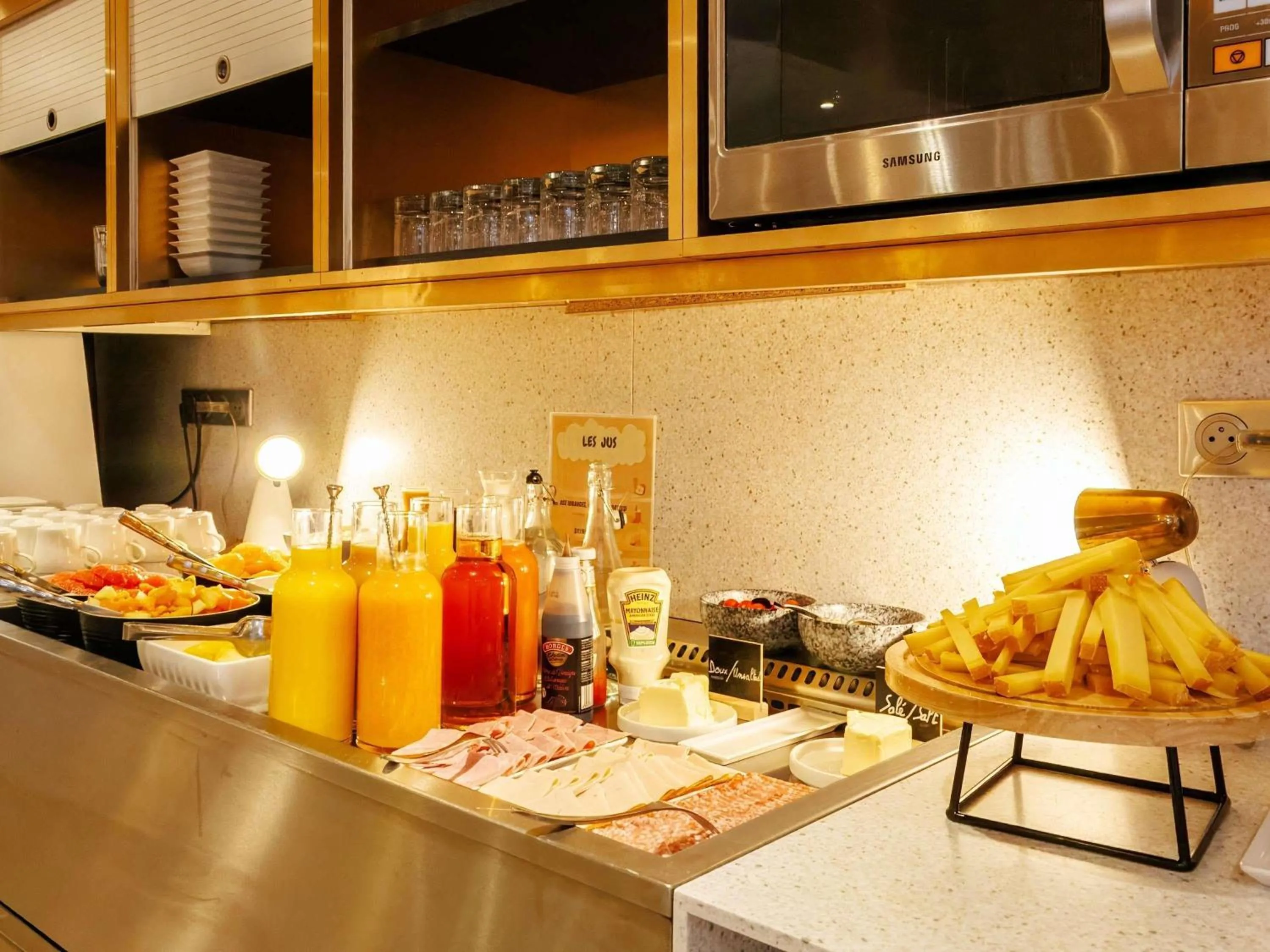 Breakfast in Mercure Rouen Centre Cathédrale