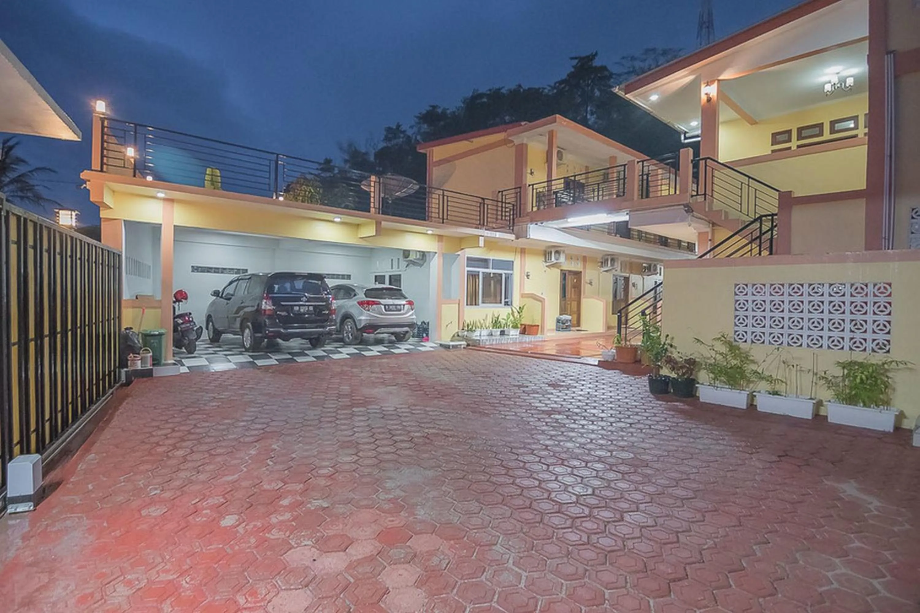 Property logo or sign in RedDoorz near RSUD Dr Abdul Aziz Singkawang