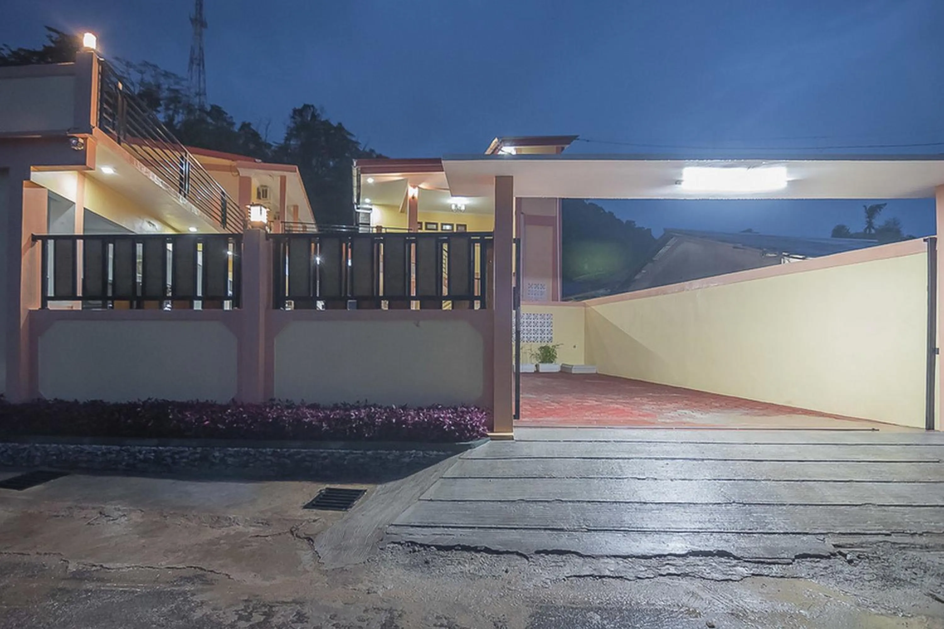 Property building in RedDoorz near RSUD Dr Abdul Aziz Singkawang