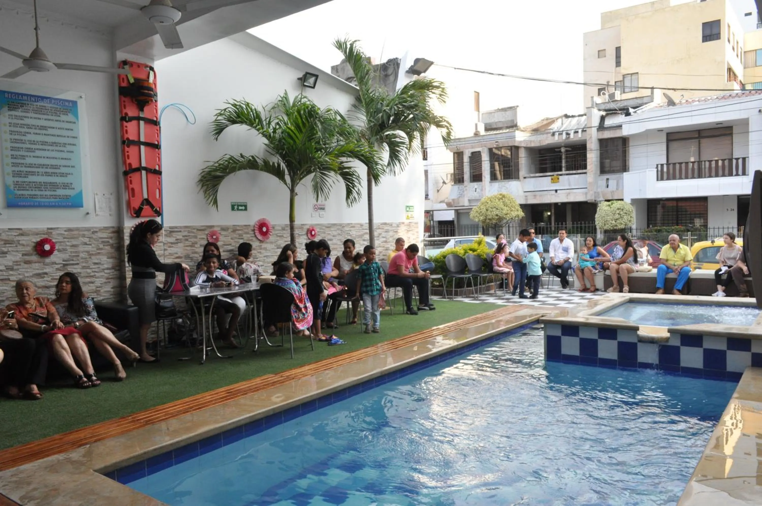 Swimming pool in Hotel Rodadero Real