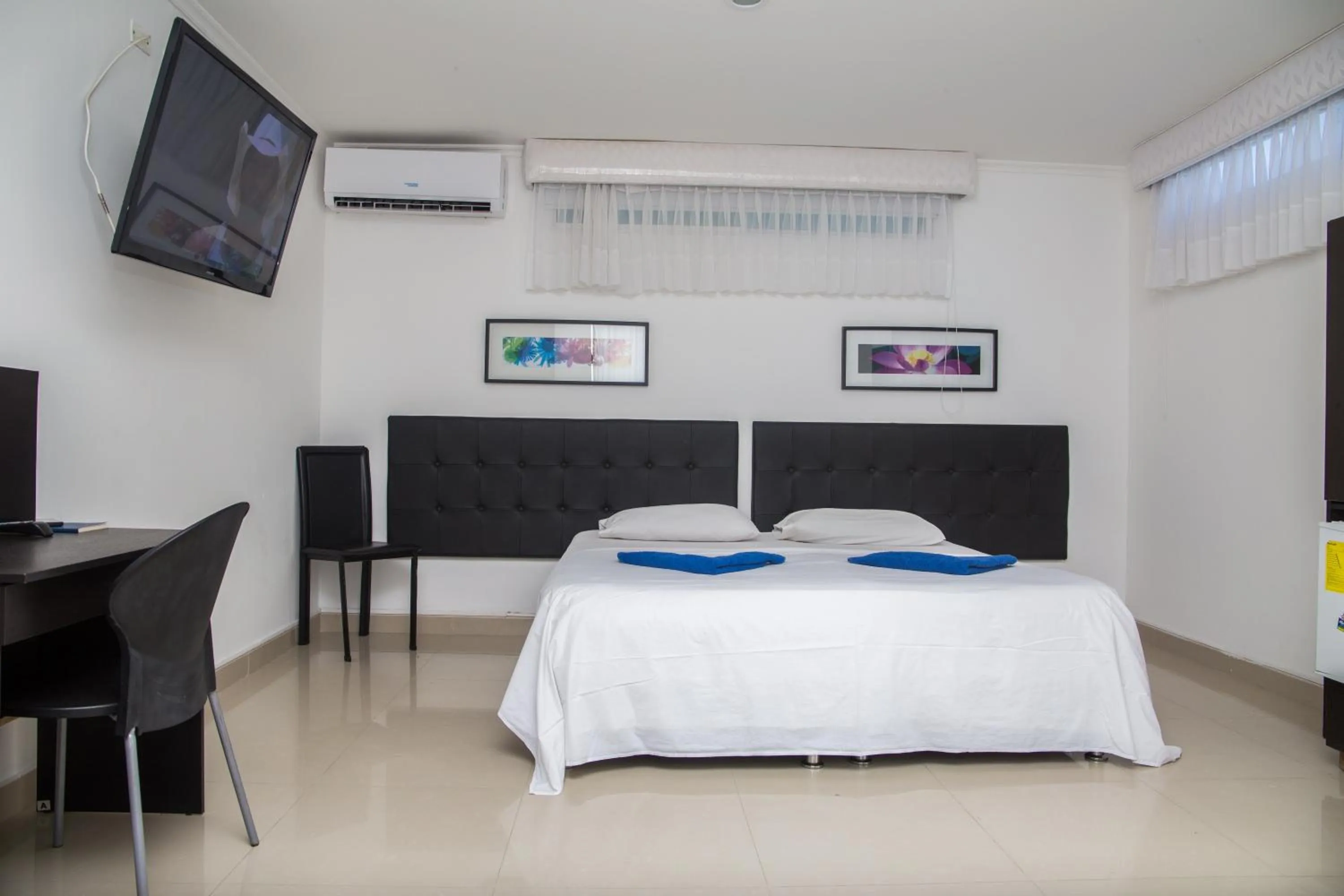 Bed in Hotel Rodadero Real