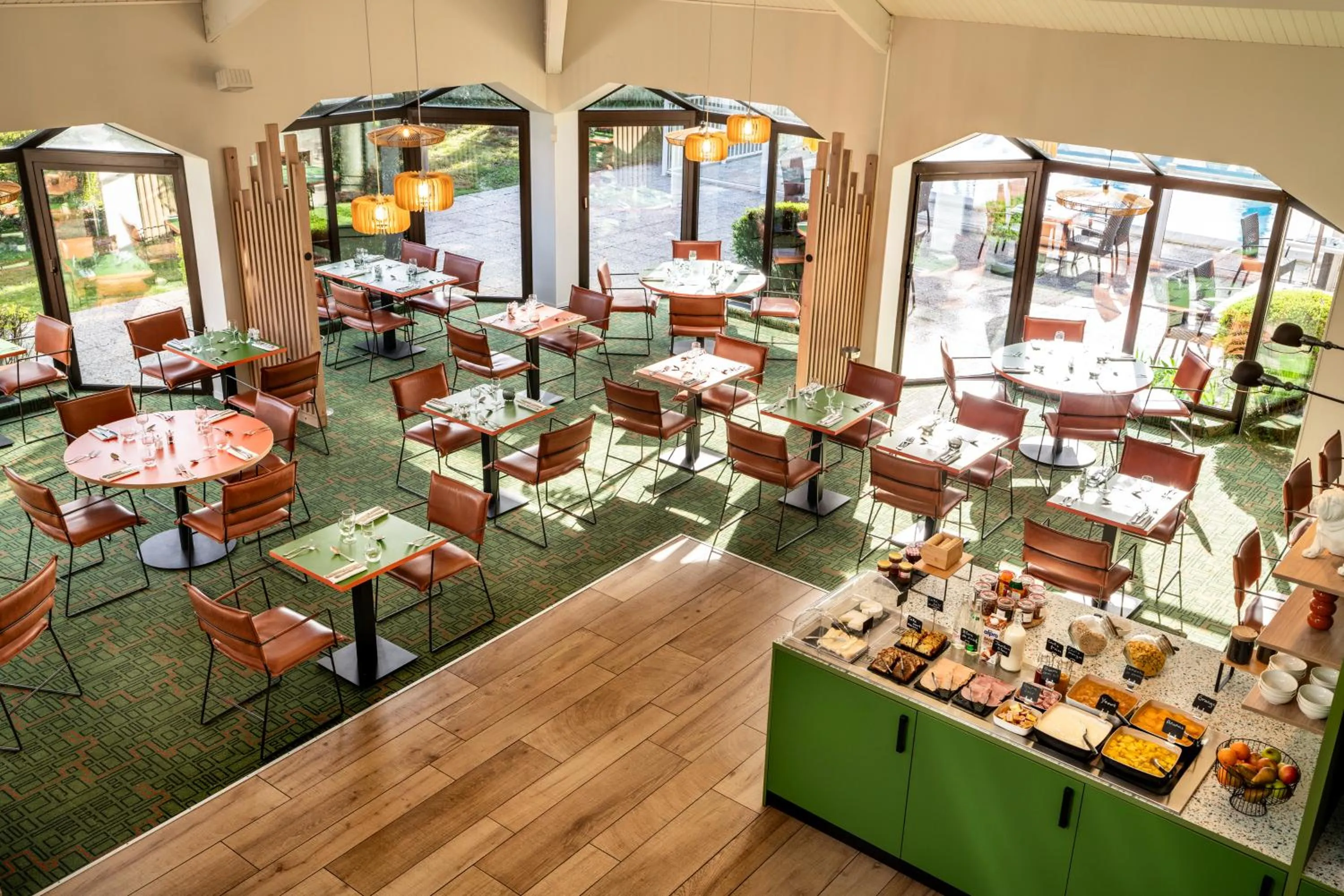 Restaurant/places to eat in Ibis Styles Lisieux Normandie