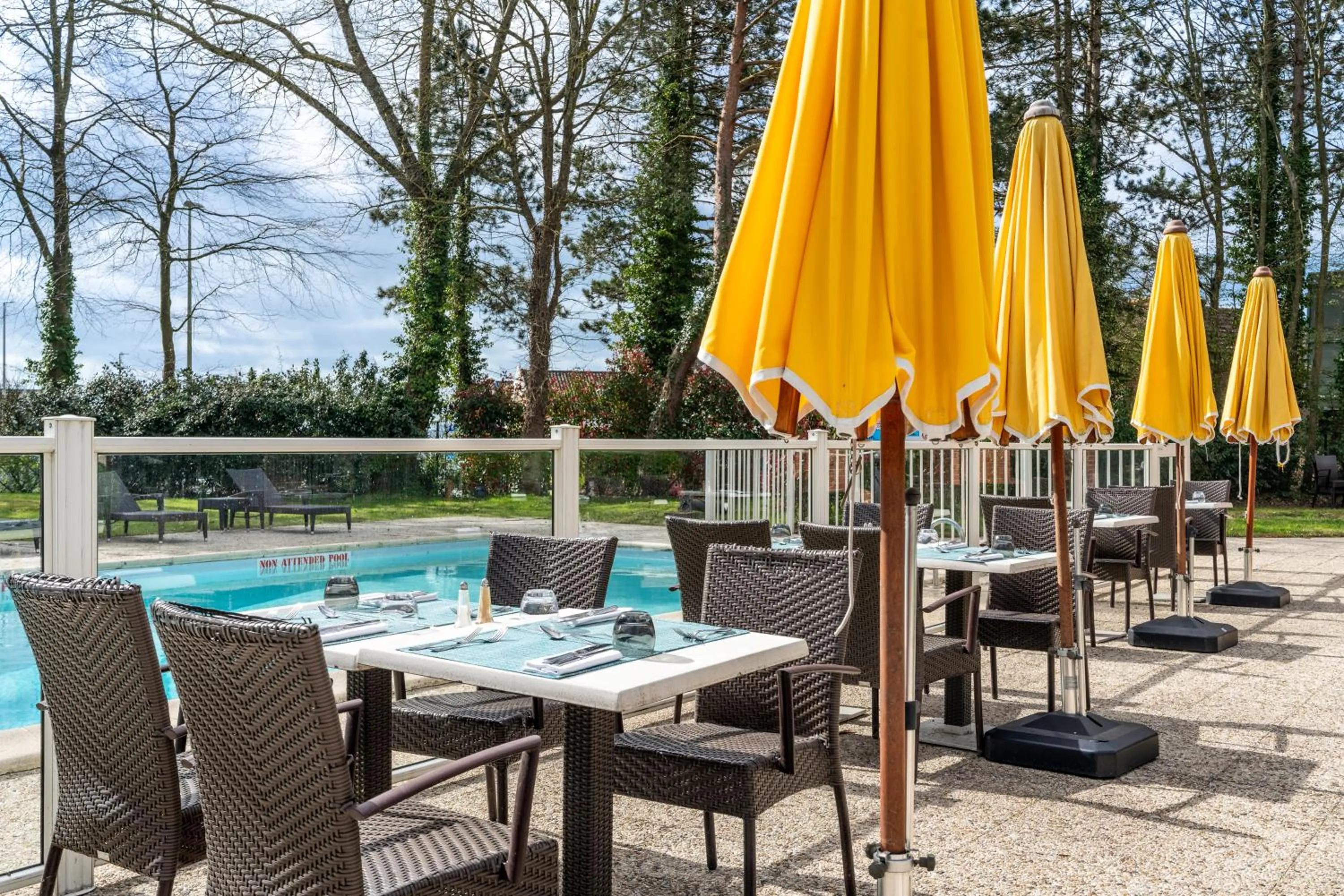 Patio in Ibis Styles Lisieux Normandie