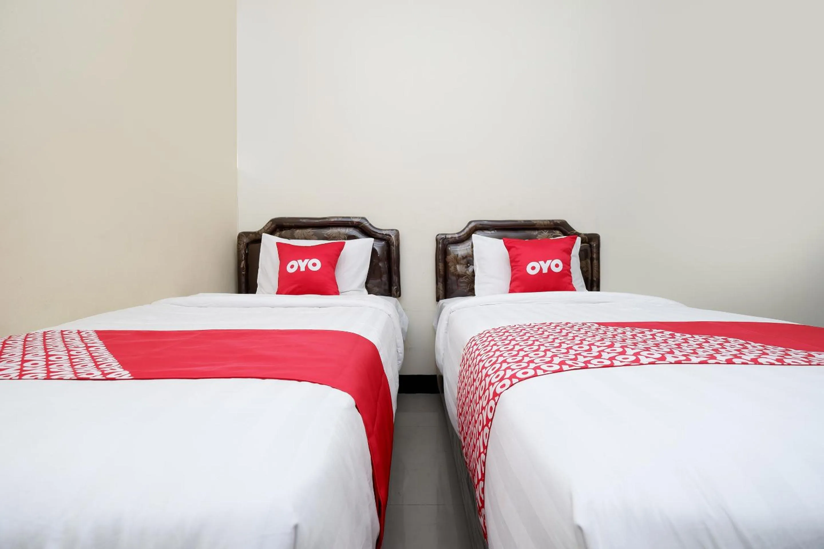 Bedroom in OYO 1815 Gatsu Residence