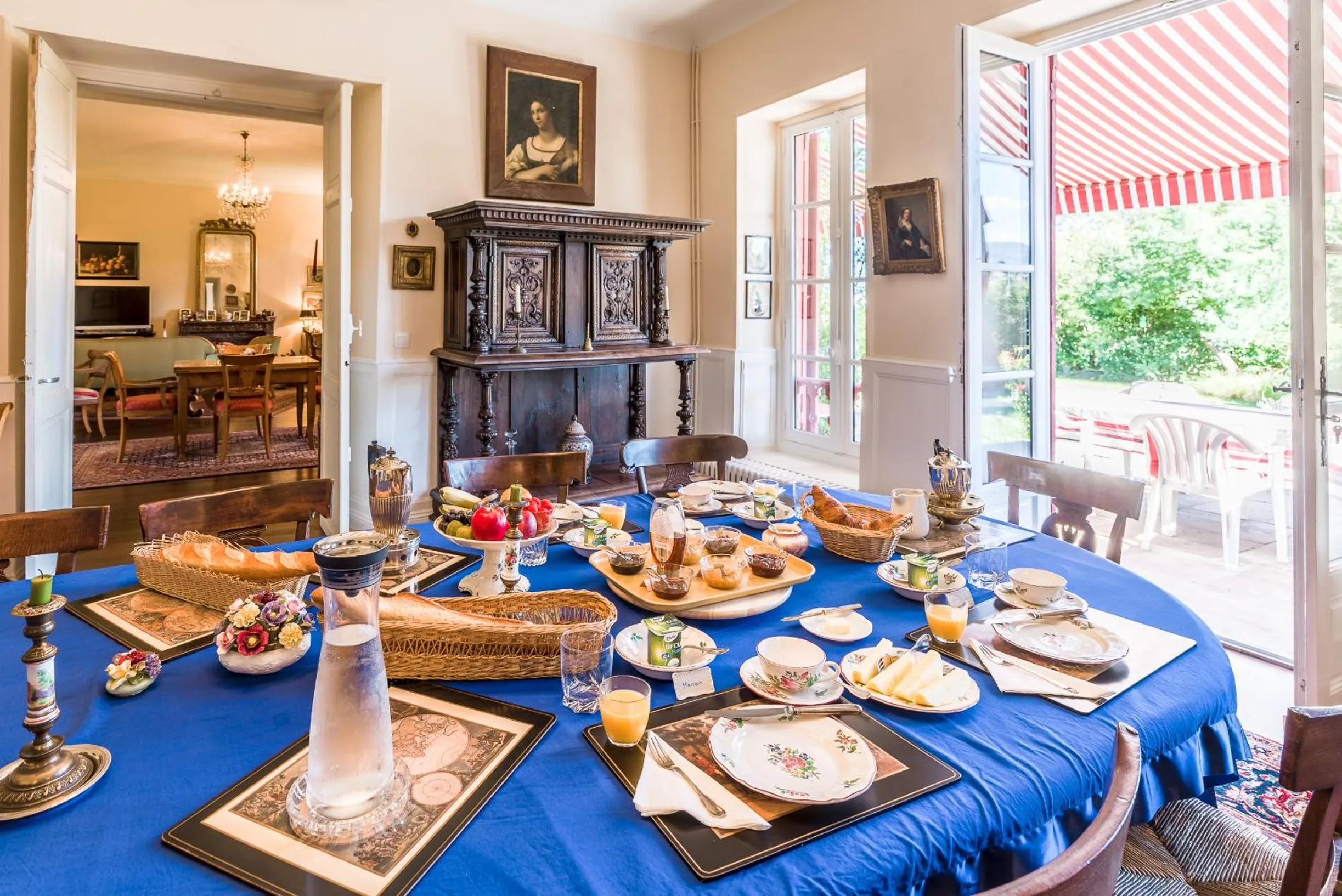 Continental breakfast in Aita Baita