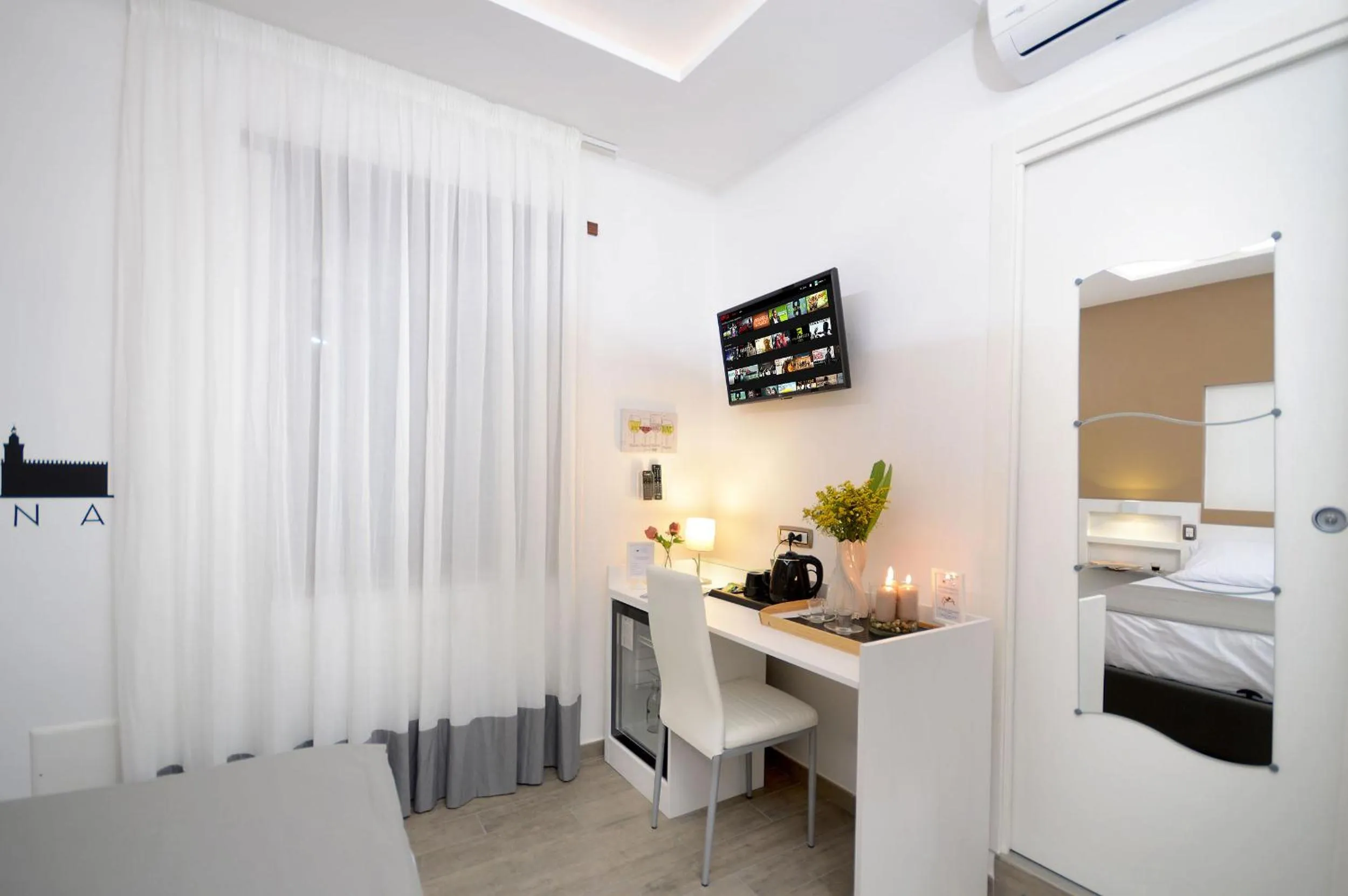 Bed in Napoli Central Station Studio