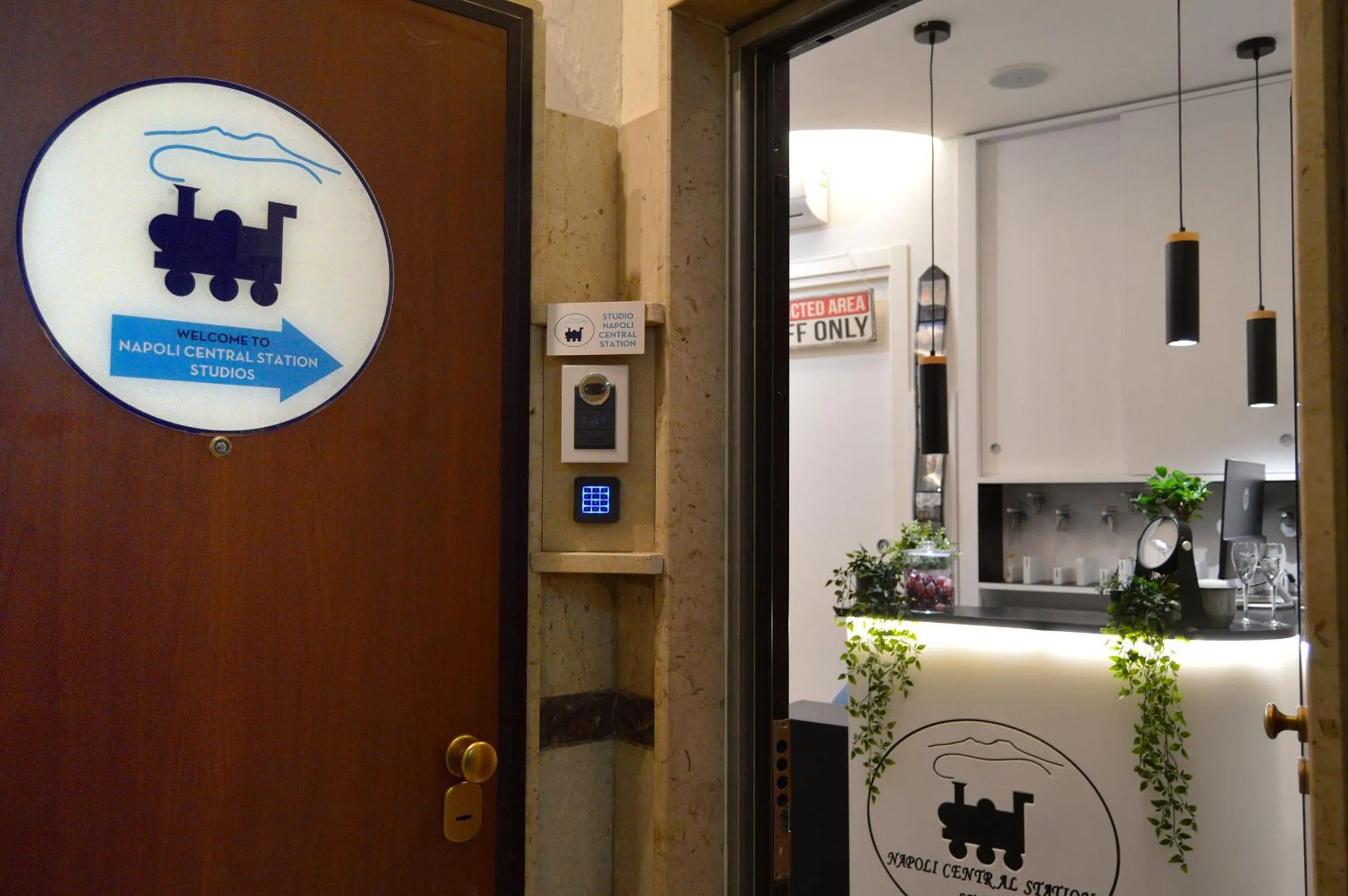 Napoli Central Station Studio